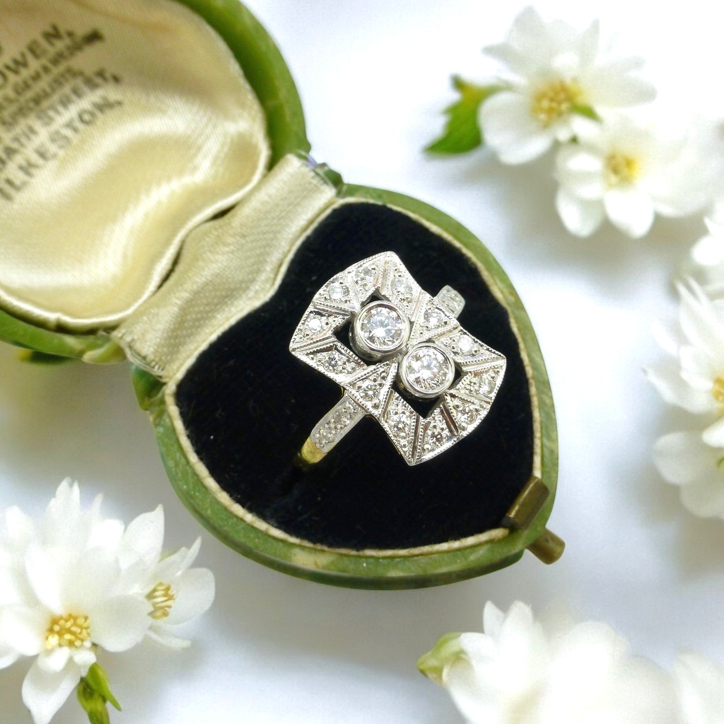 Vintage 18ct Art Deco style Diamond cluster panel ring