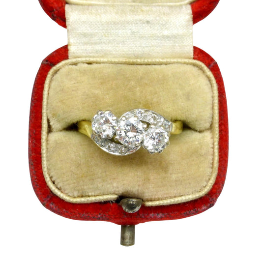 Vintage 18ct natural diamond three stone trilogy twist ring + Independent valuation report