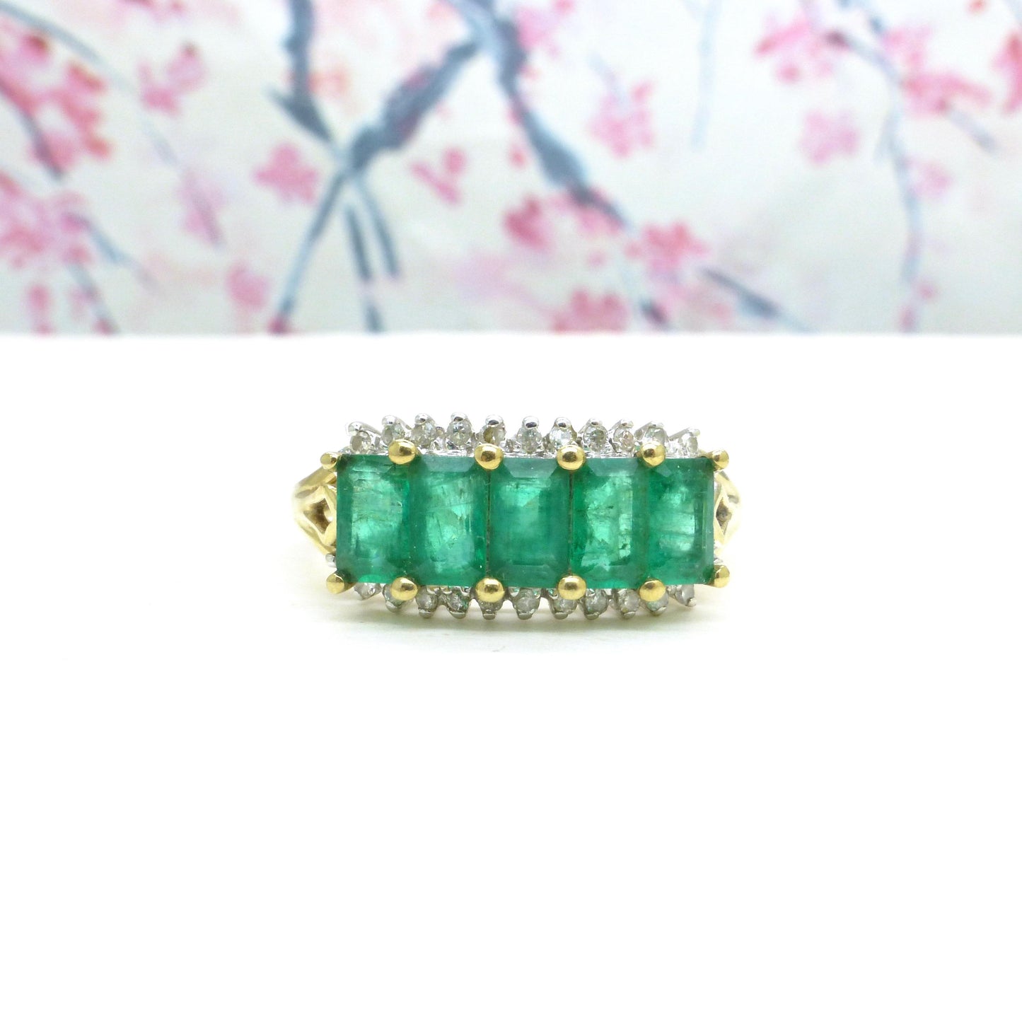 Vintage 9ct gold Emerald & Diamond five stone ring