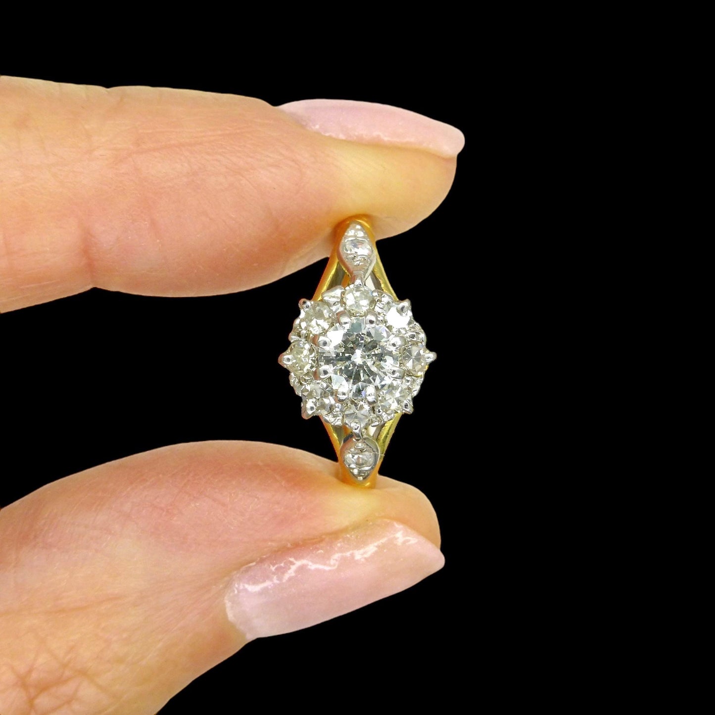 Vintage 18ct natural diamond cluster halo ring c1960's