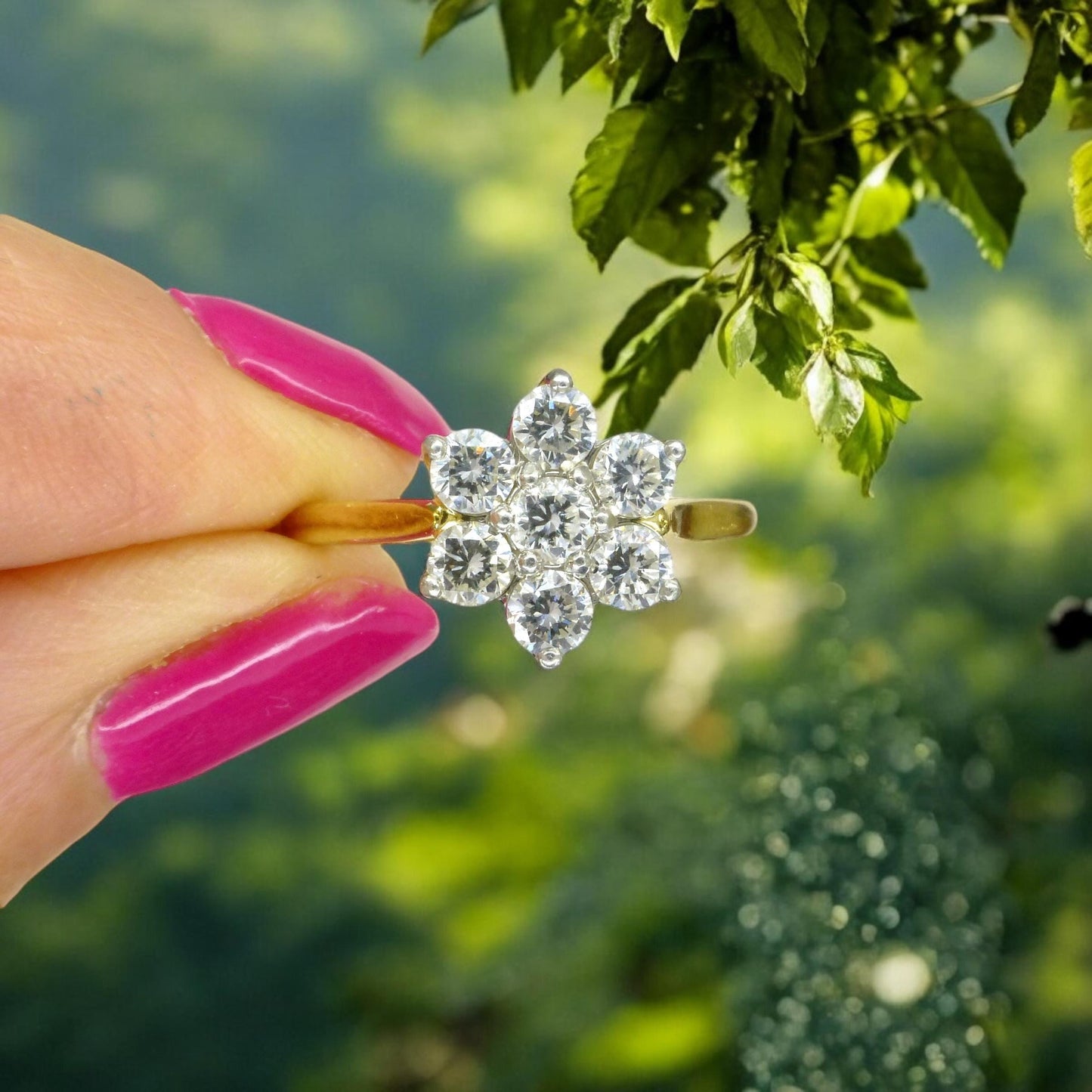 Vintage 18ct natural diamond flower cluster halo ring 0.77ct