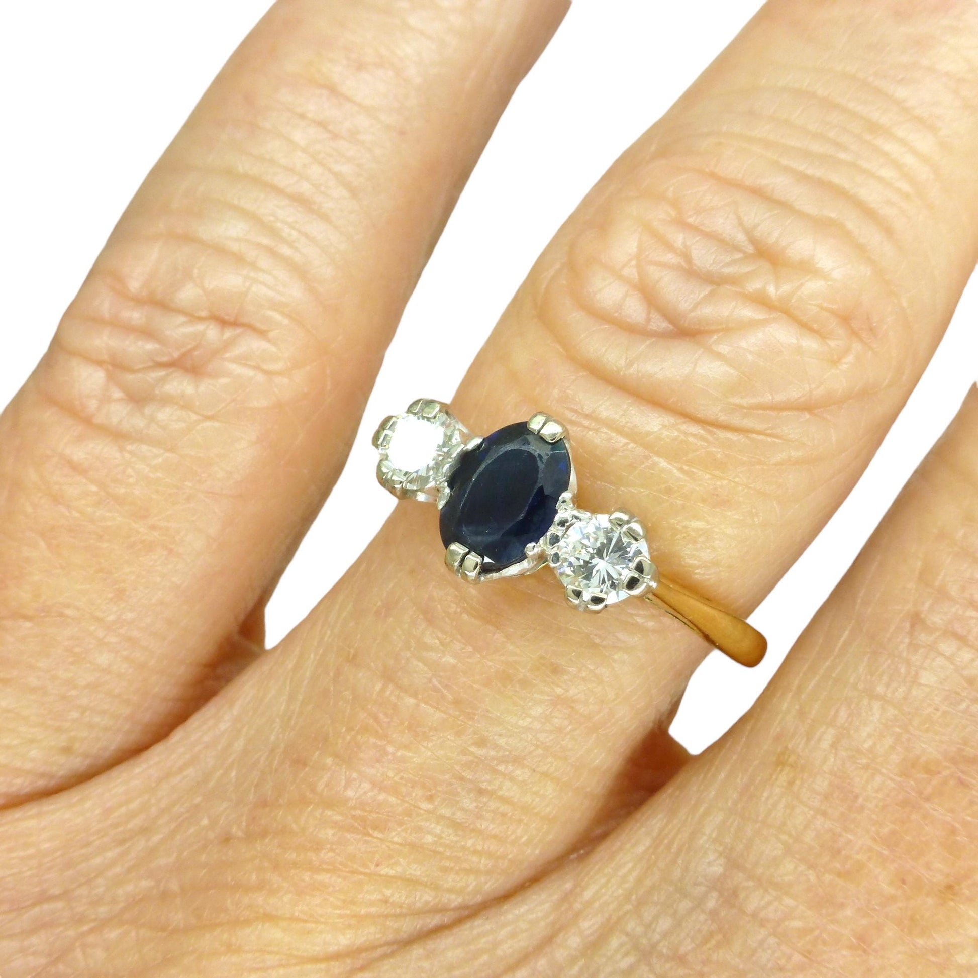 Vintage 18ct Platinum sapphire & diamond trilogy ring 1960