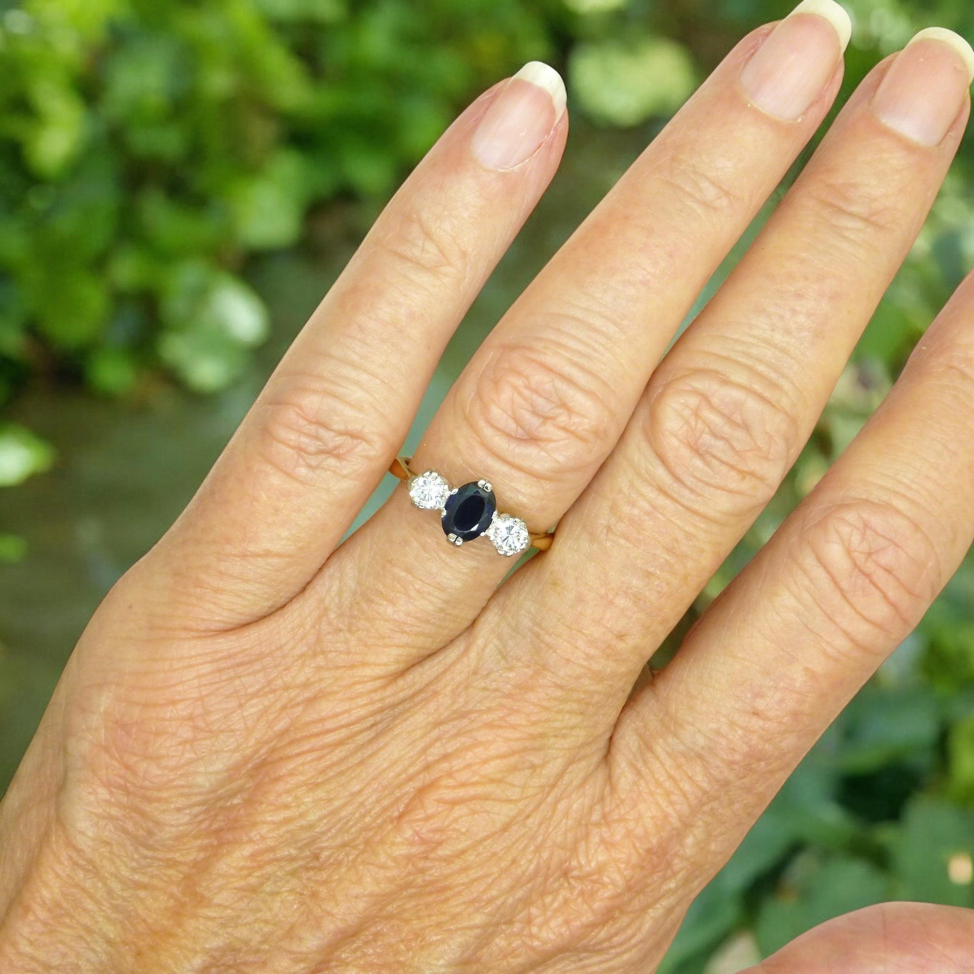 Vintage 18ct Platinum sapphire & diamond trilogy ring 1960