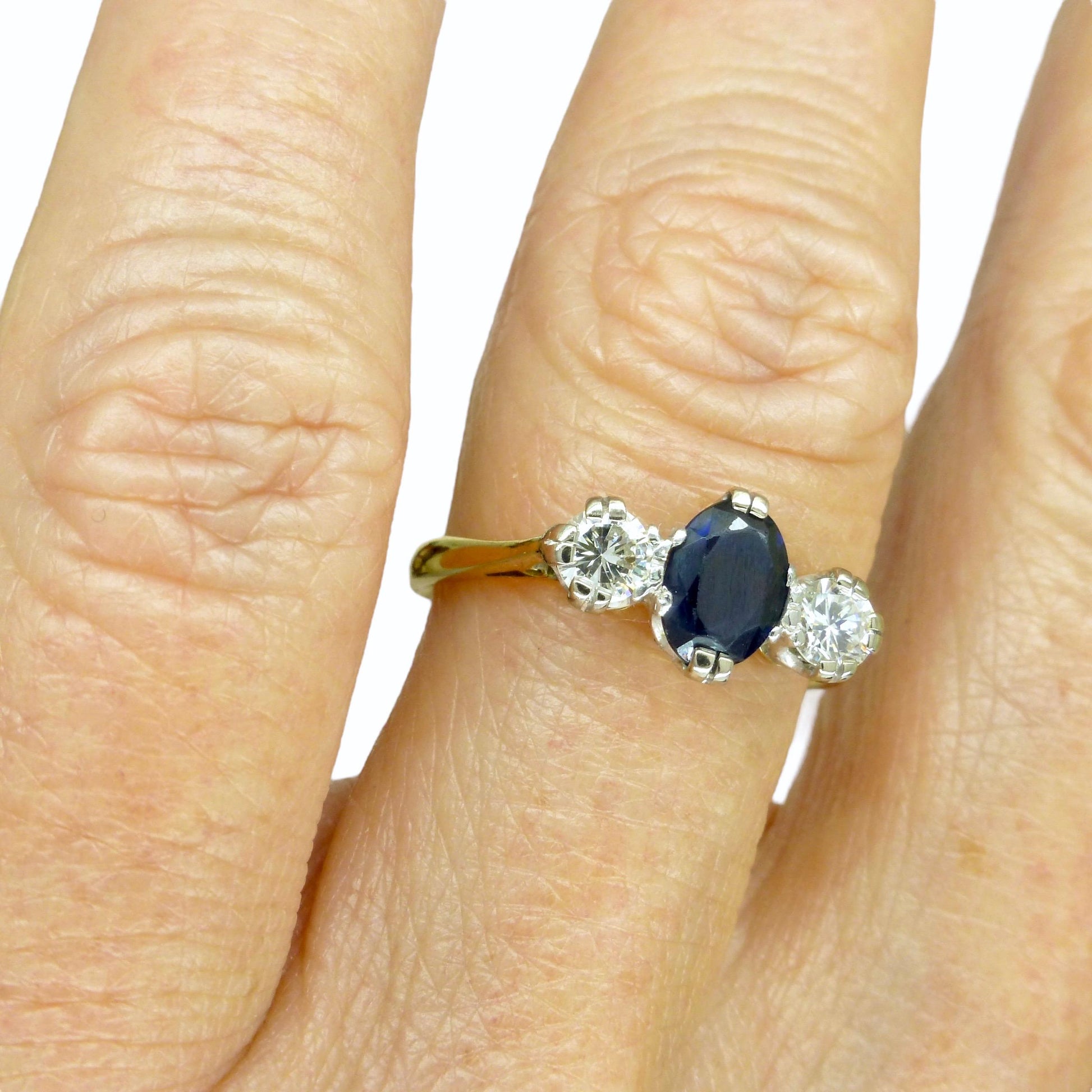 Vintage 18ct Platinum sapphire & diamond trilogy ring 1960