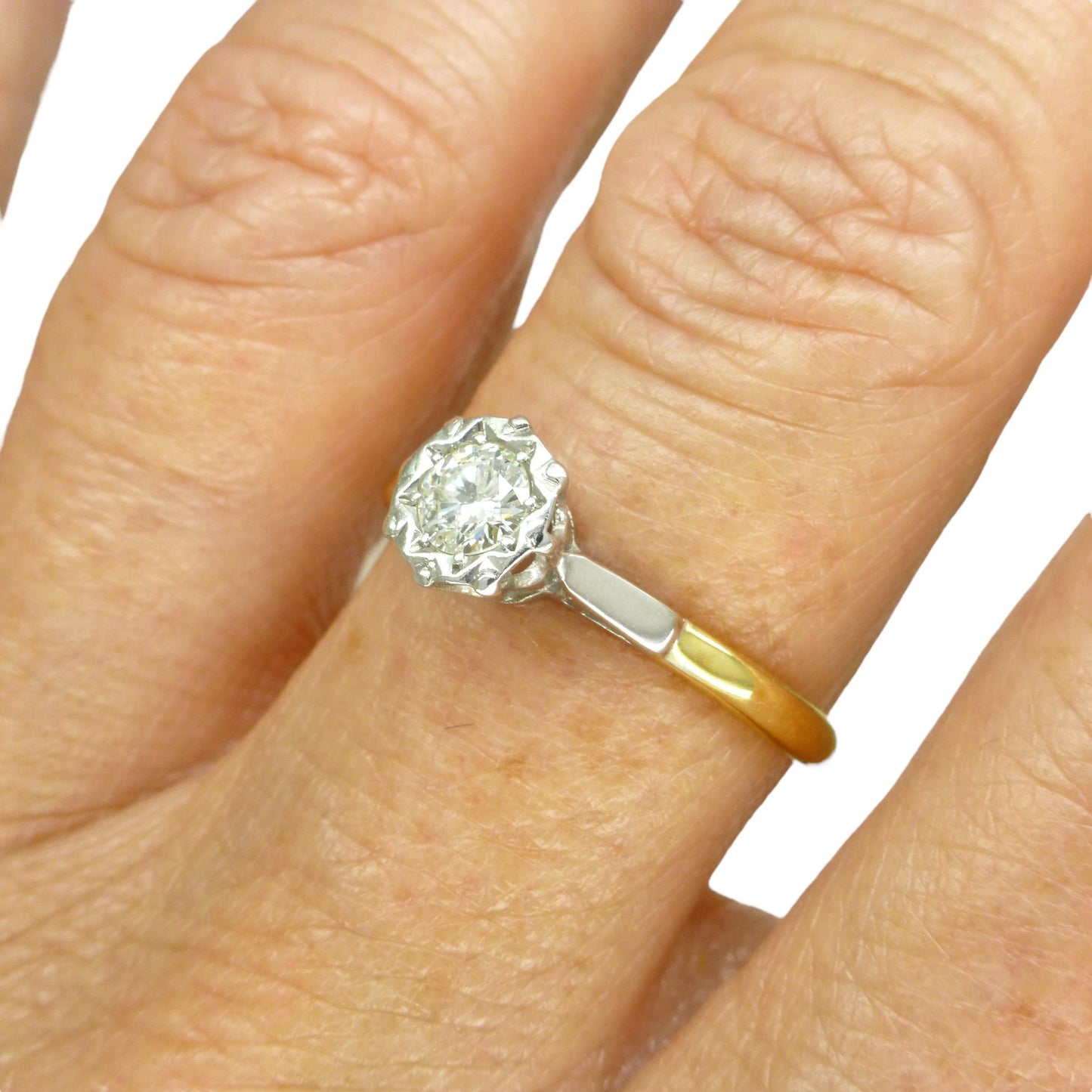 Vintage 18ct gold natural diamond solitaire ring 0.35ct - dated 1970