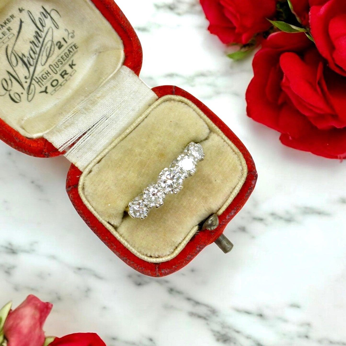 Vintage 18ct natural brilliant cut diamond five stone ring 1.00ct