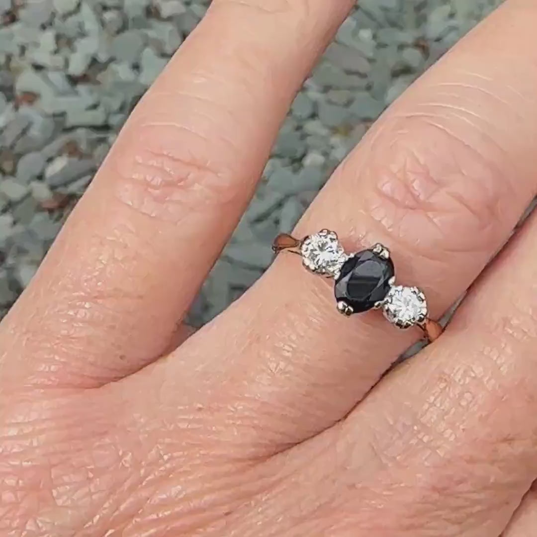 Vintage 18ct Platinum sapphire & diamond trilogy ring 1960