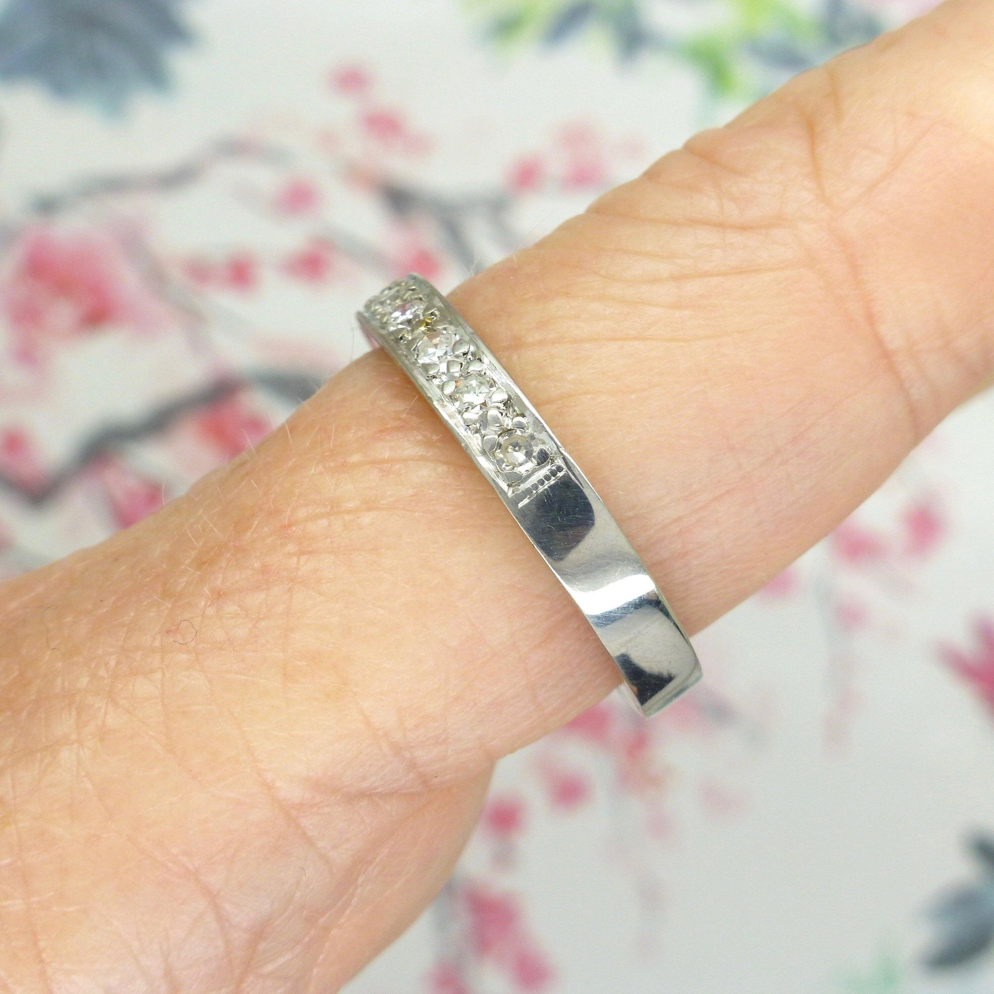 Vintage 18ct white gold Diamond half eternity ring 0.33ct ~ size P 1/2 / 7.75