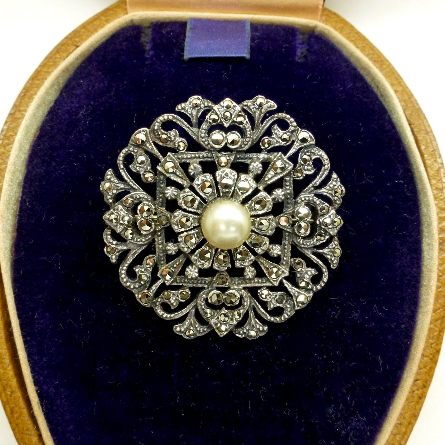Vintage silver marcasite brooch
