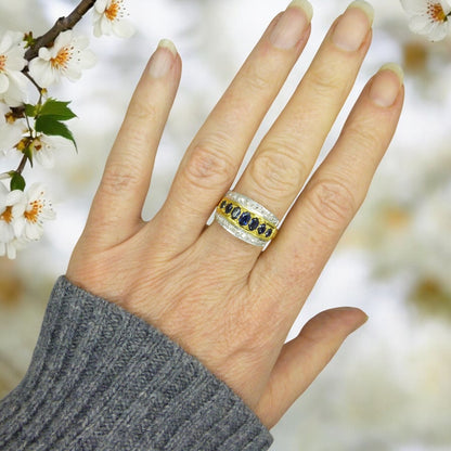 Vintage 18ct gold oval sapphire and diamond  triple band ring 1970's