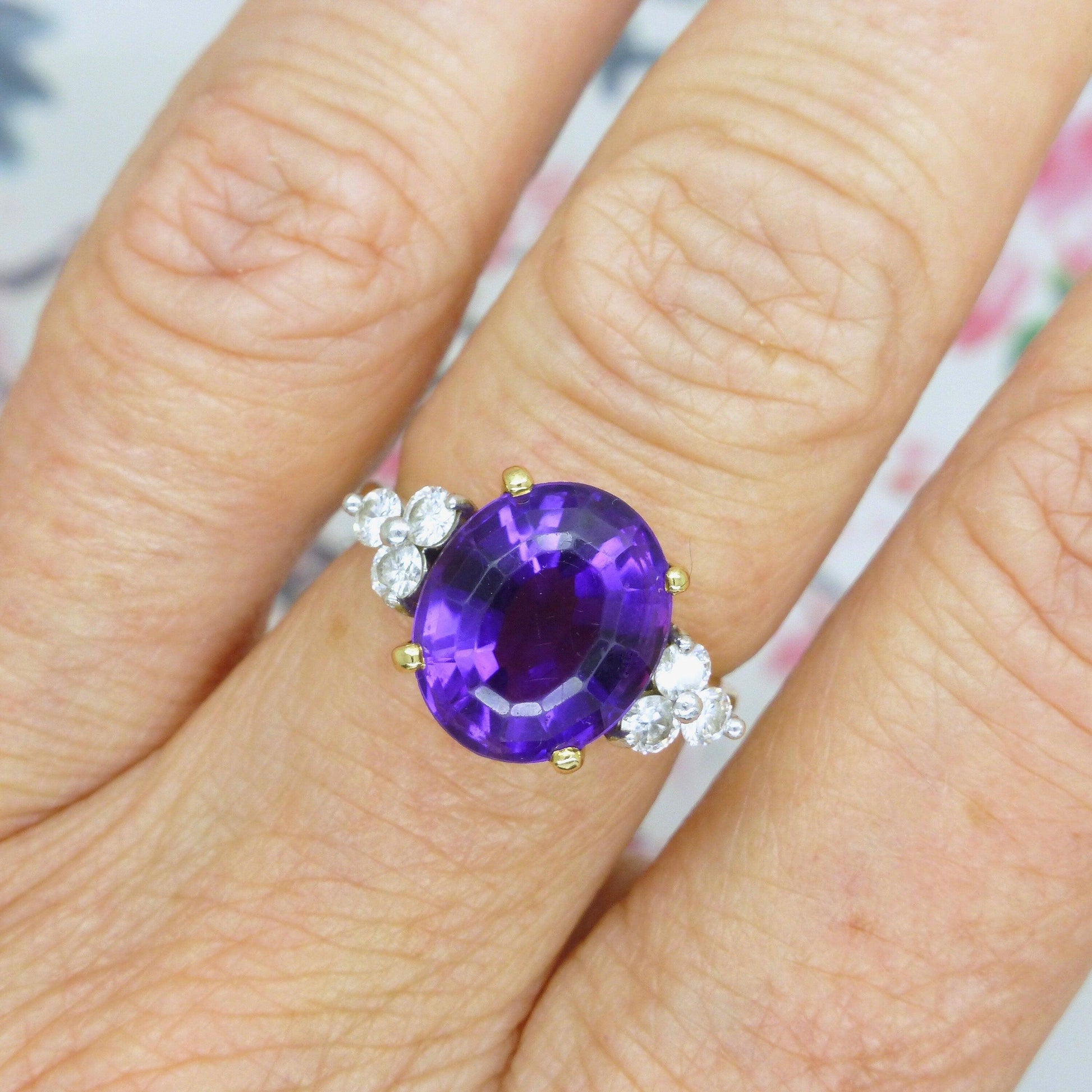 Vintage 18ct Platinum oval Amethyst & Diamond ring