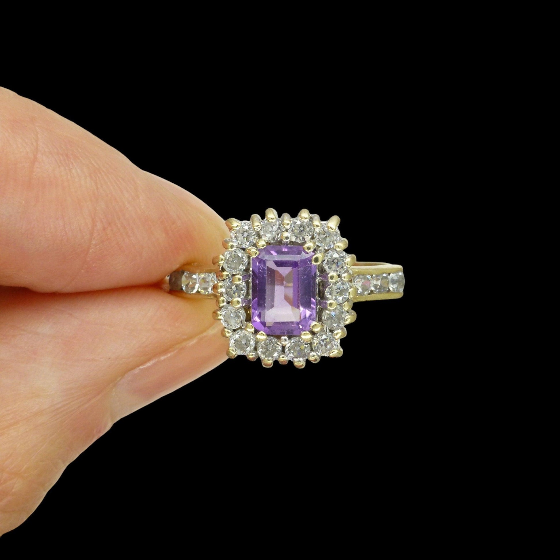 Vintage 9ct gold emerald cut Amethyst & CZ cluster dress ring