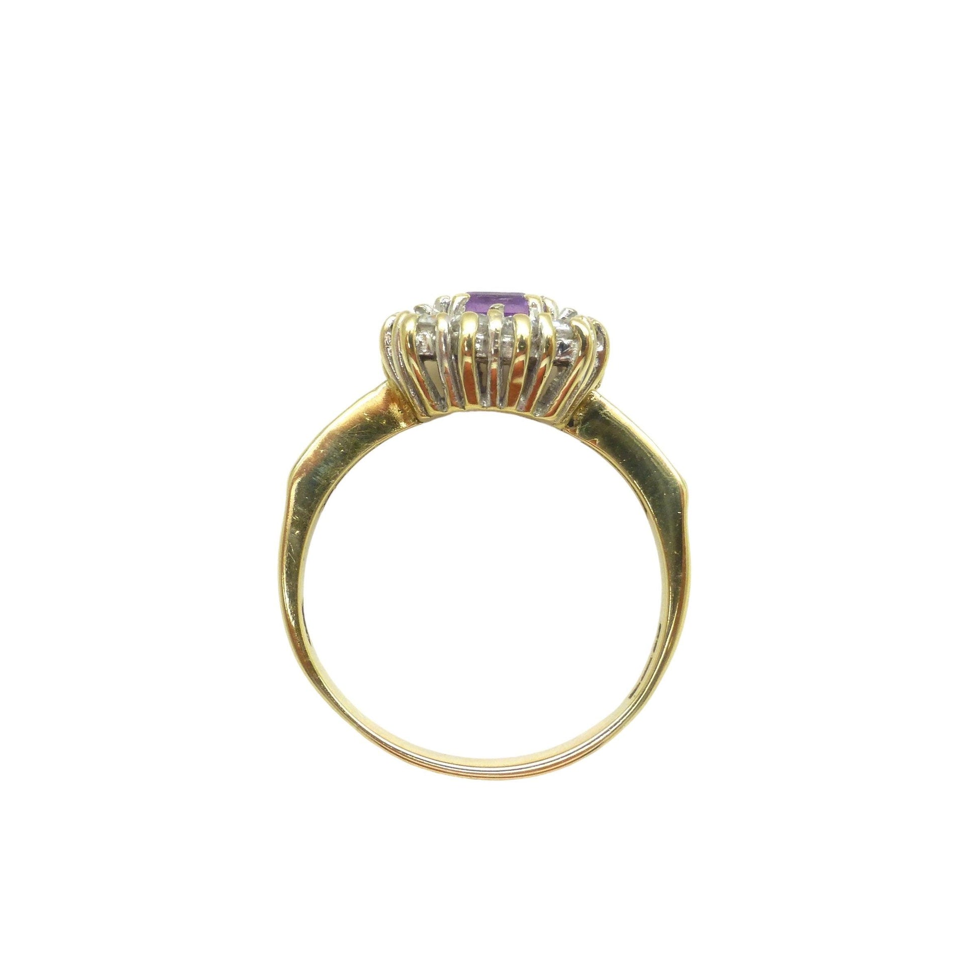 Vintage 9ct gold emerald cut Amethyst & CZ cluster dress ring