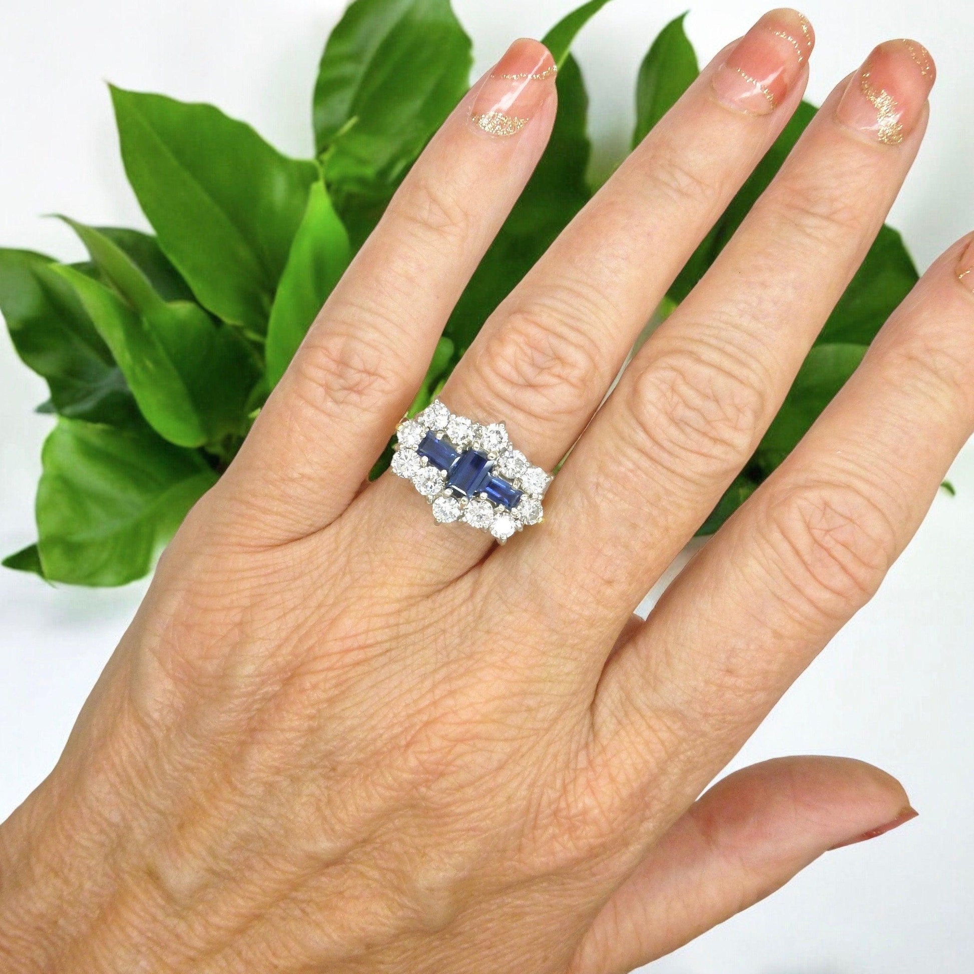 Magnificent Vintage 18ct sapphire diamond cluster engagement ring ~ Independent Valuation