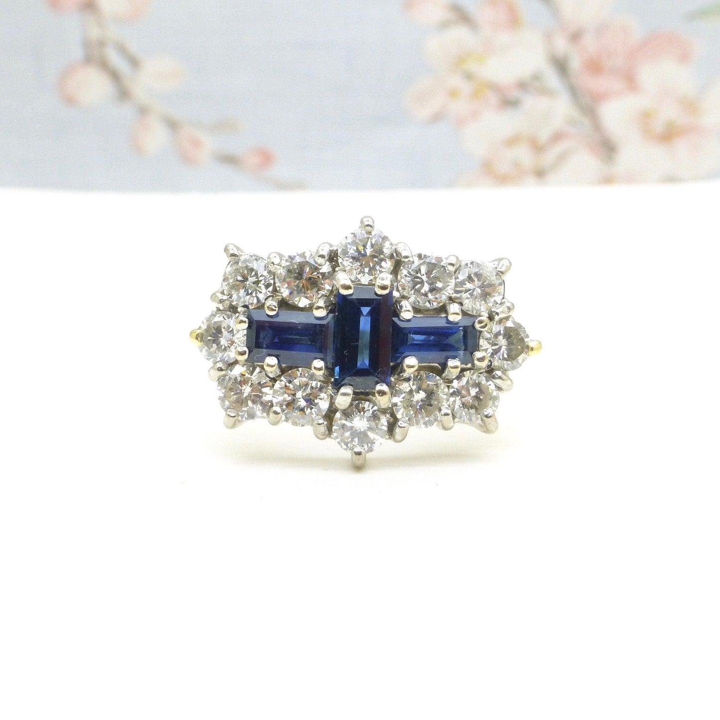 Magnificent Vintage 18ct sapphire diamond cluster engagement ring ~ Independent Valuation