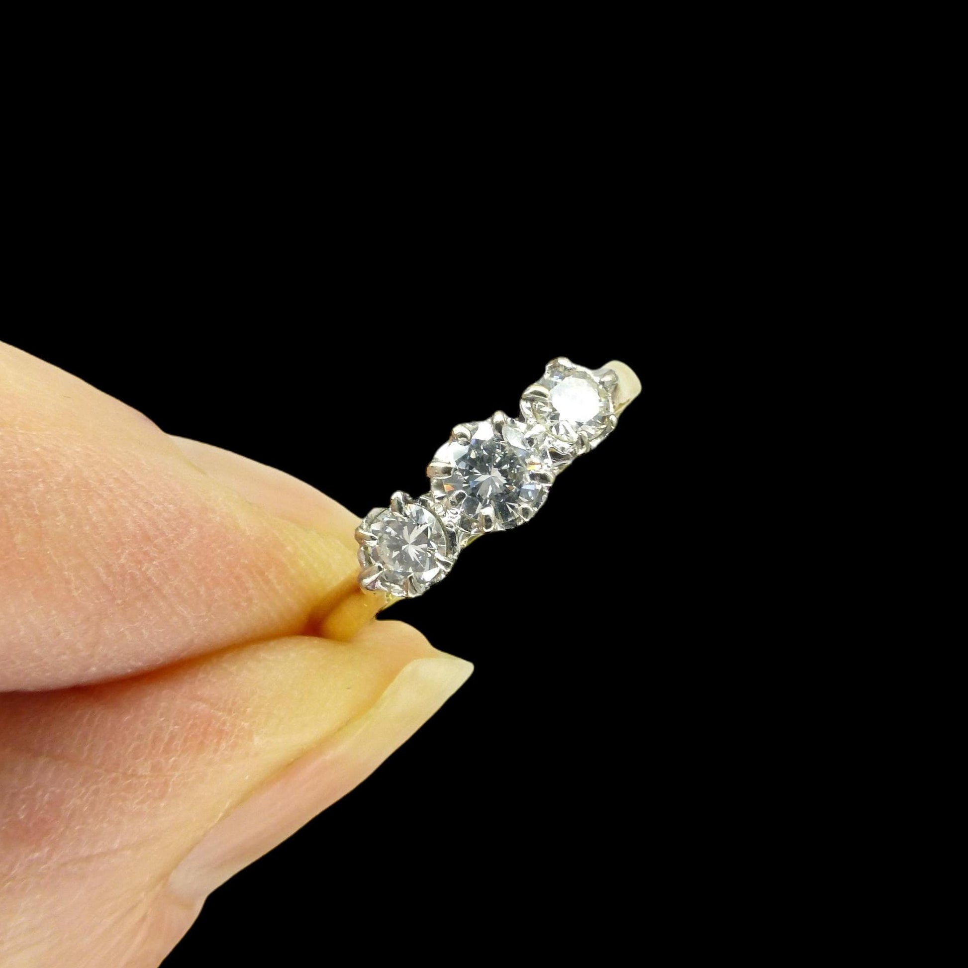 Vintage natural diamond three stone trilogy ring 18ct & Platinum 0.40ct