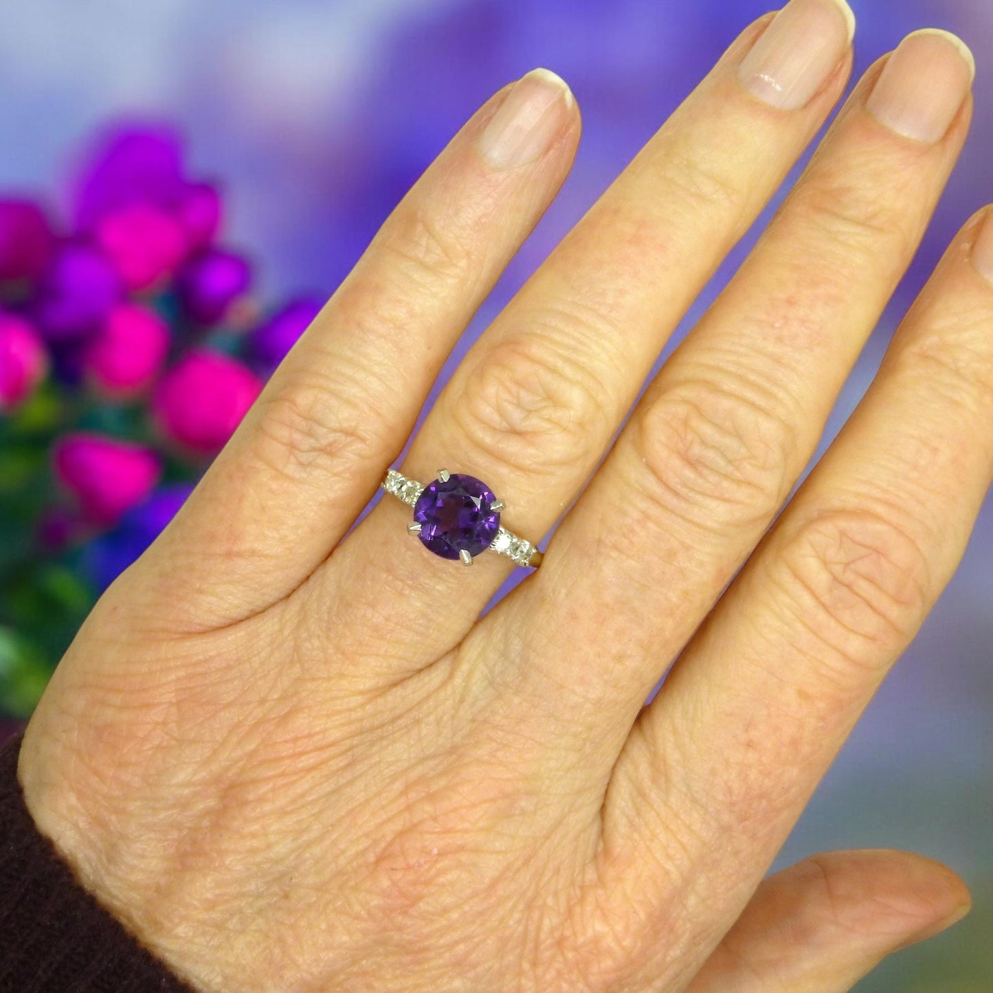 Vintage solid 18ct gold Amethyst & Diamond solitaire ring 1980's