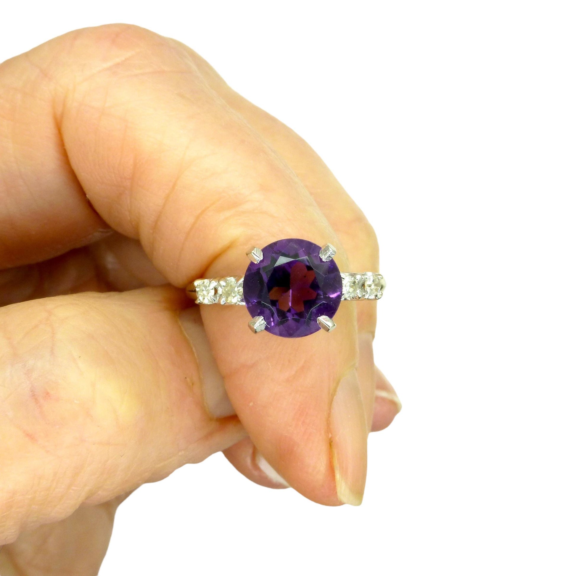 Vintage solid 18ct gold Amethyst & Diamond solitaire ring 1980's