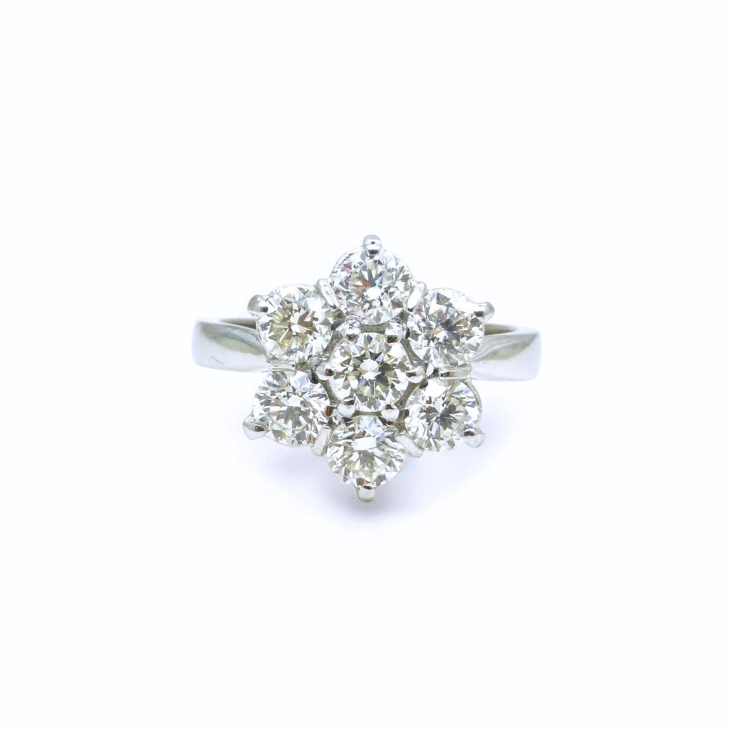 Stunning vintage 18ct white gold diamond cluster ring 1.41 carat ~ Independent Valuation