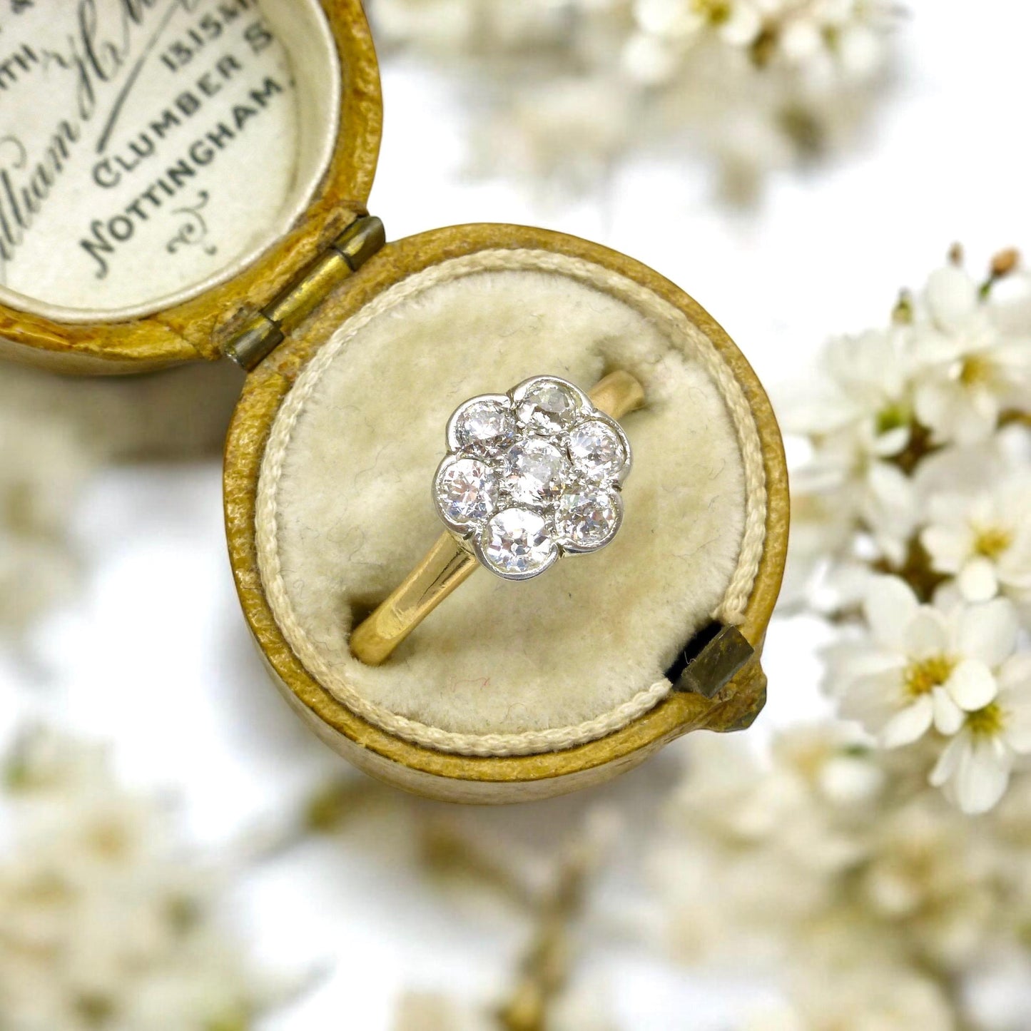 Antique Edwardian 18ct platinum old mine cut diamond daisy ring c1900-1910's