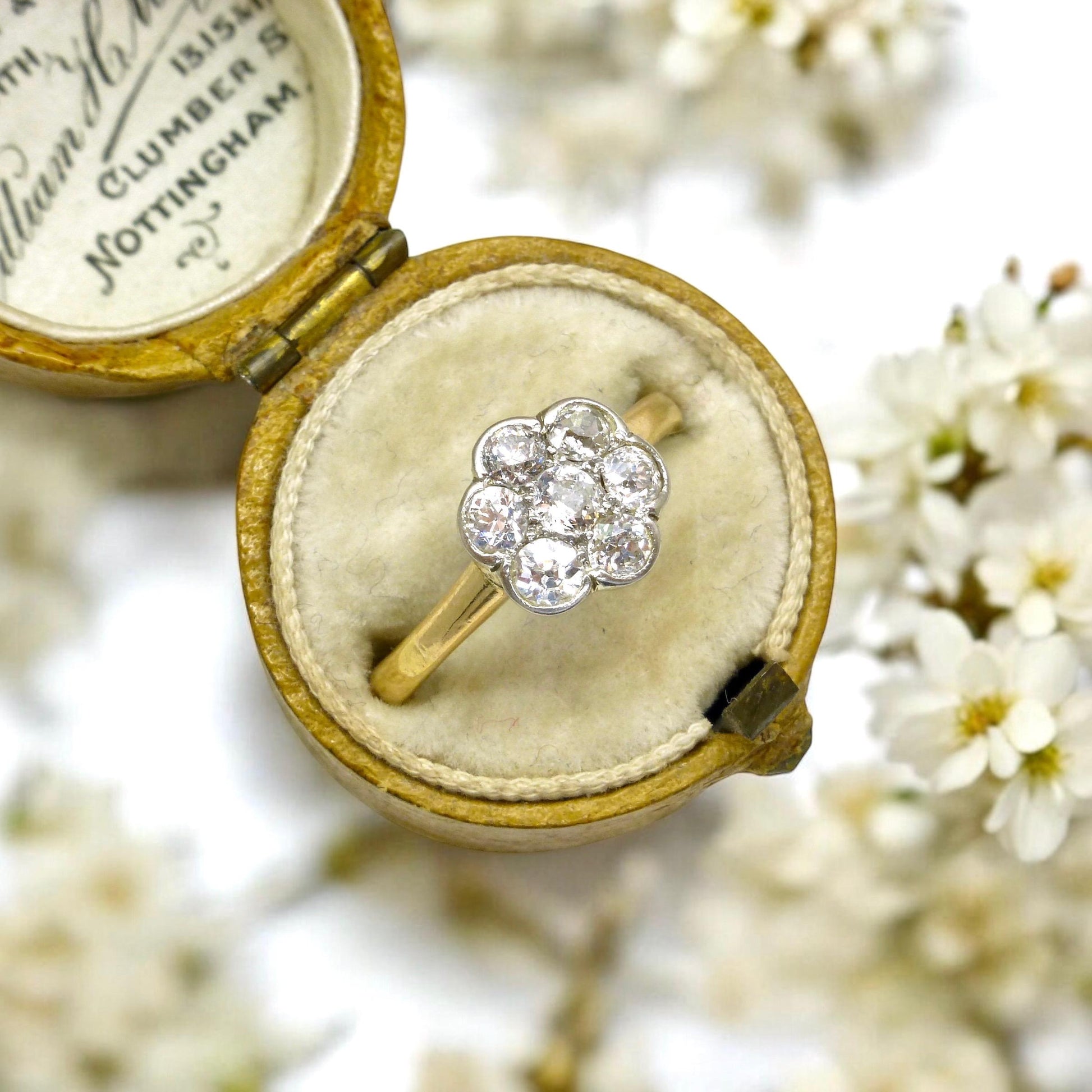Antique Edwardian 18ct platinum old mine cut diamond daisy ring c1900-1910's