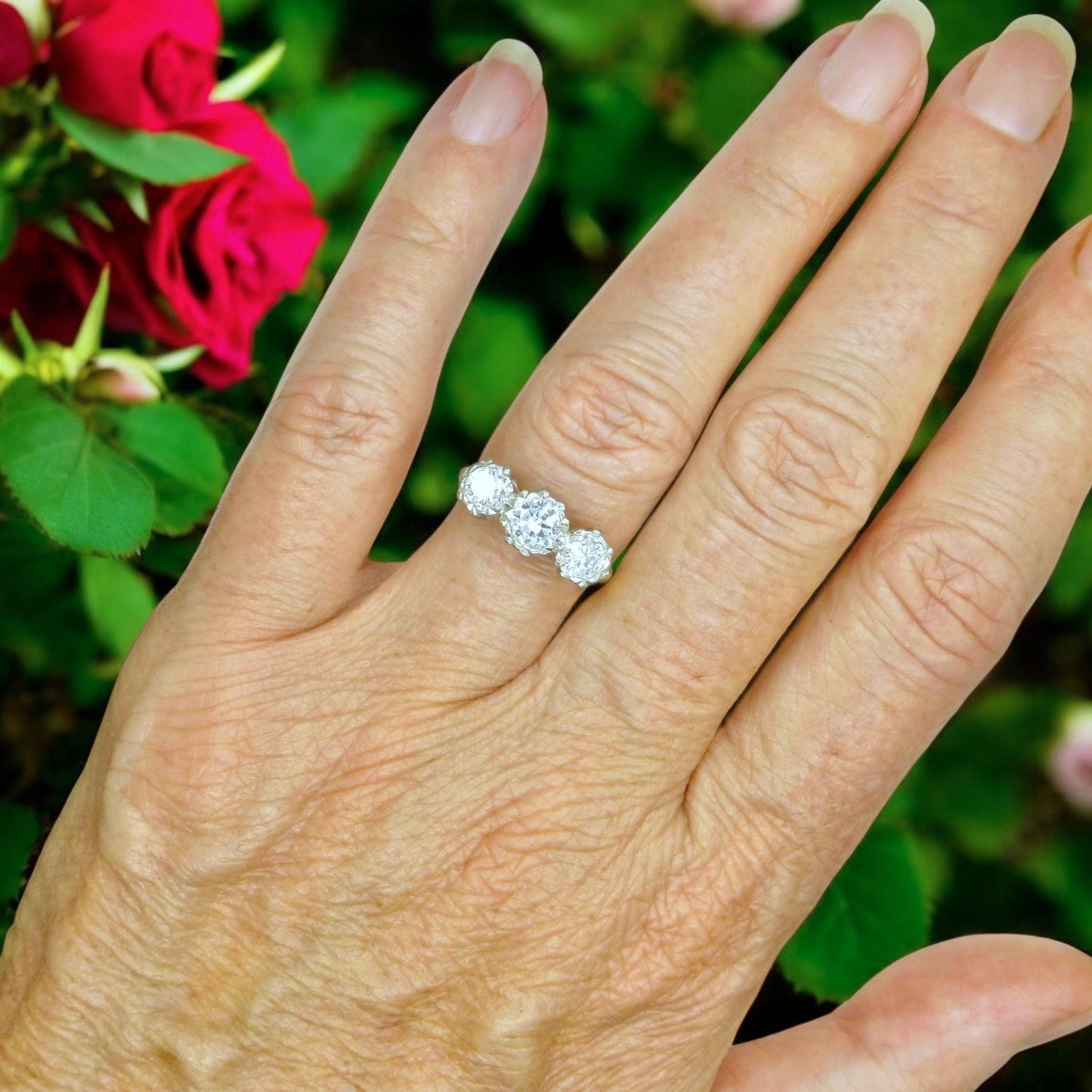 Vintage 18ct natural diamond three stone trilogy ring 0.83ct. Dated 1975 + Independent valuation