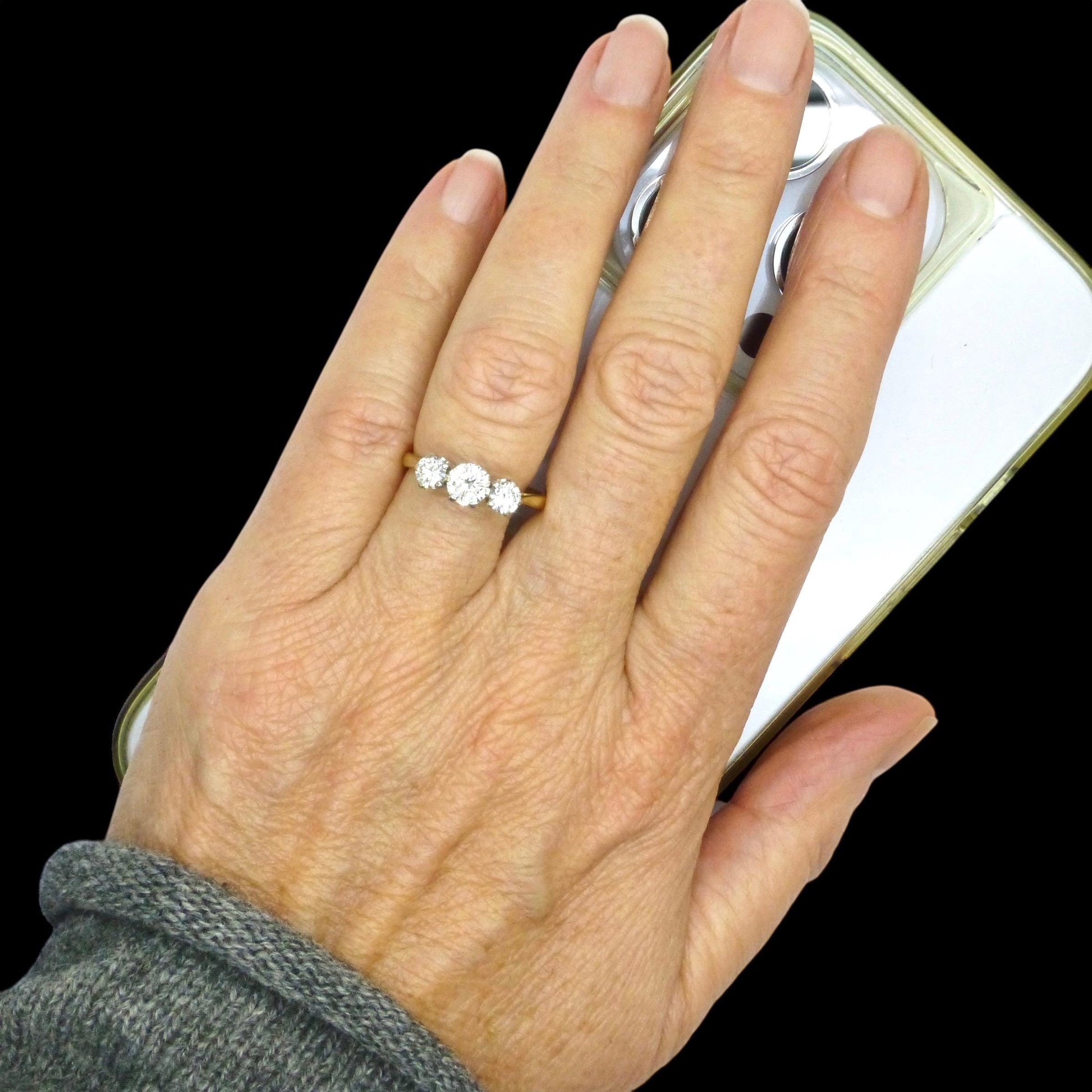 Vintage 18ct natural diamond three stone trilogy ring 1.00ct