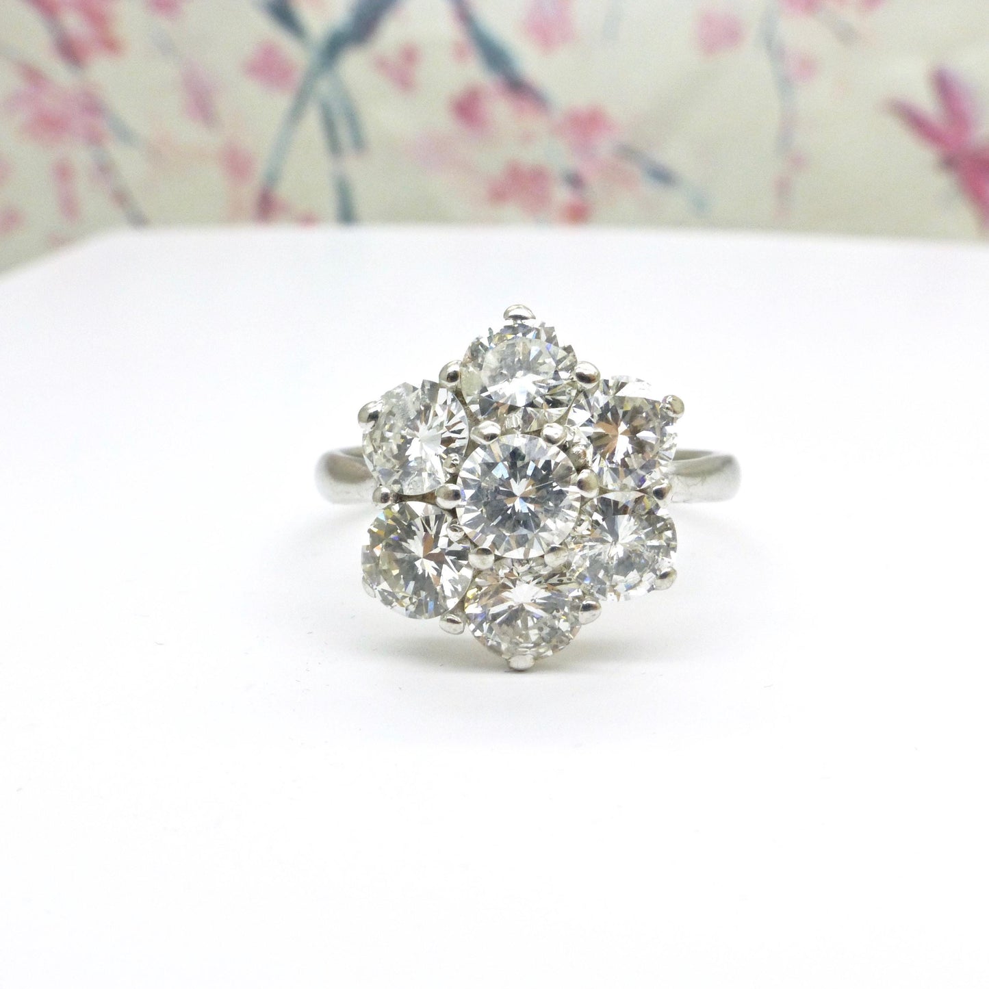 Vintage 18ct white gold diamond statement cluster ring 2.20 carat ~ Independent Valuation