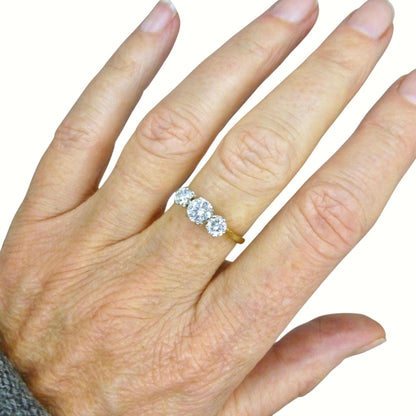 Vintage 18ct natural diamond three stone trilogy ring 1.00ct