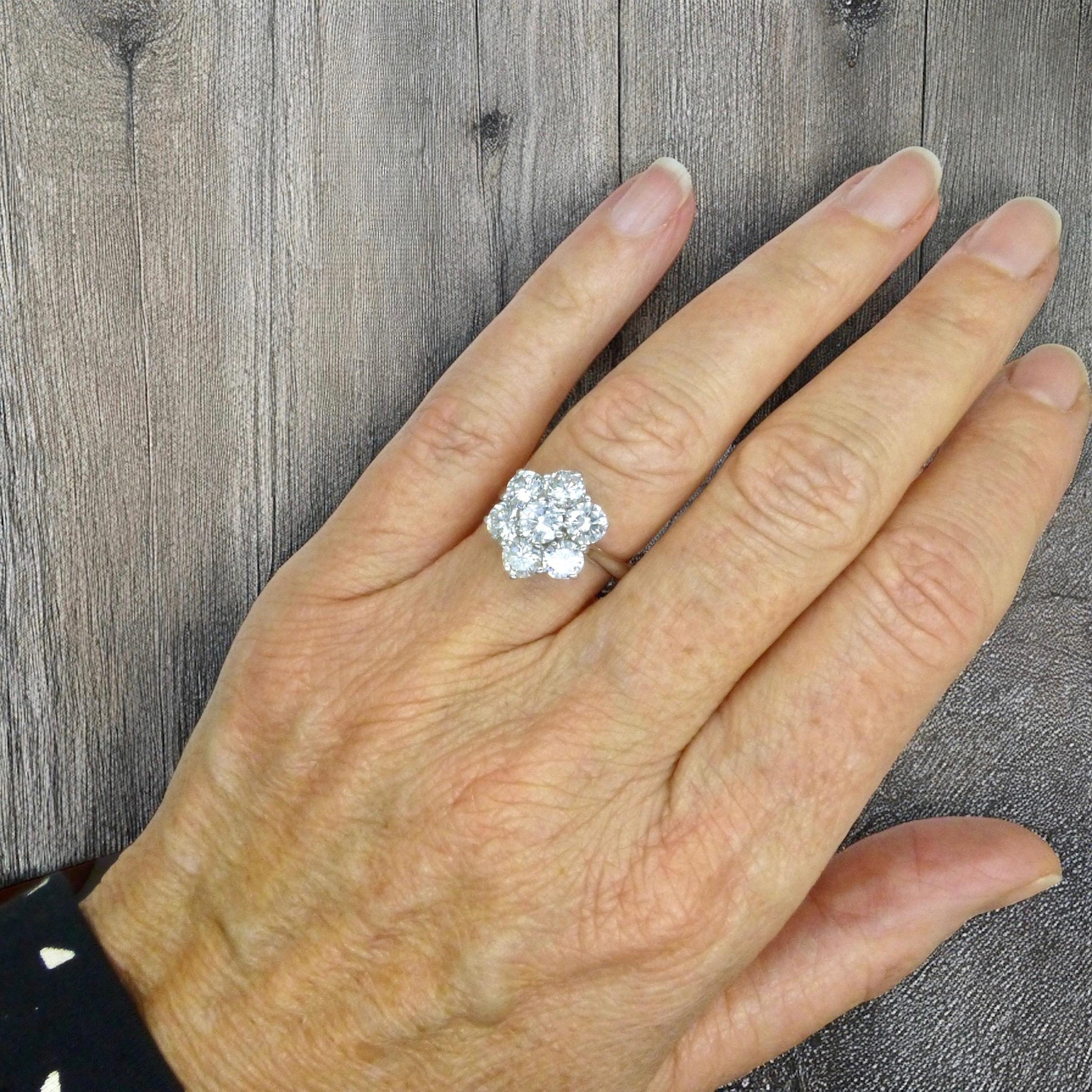 Vintage 18ct white gold diamond statement cluster ring 2.20 carat ~ Independent Valuation