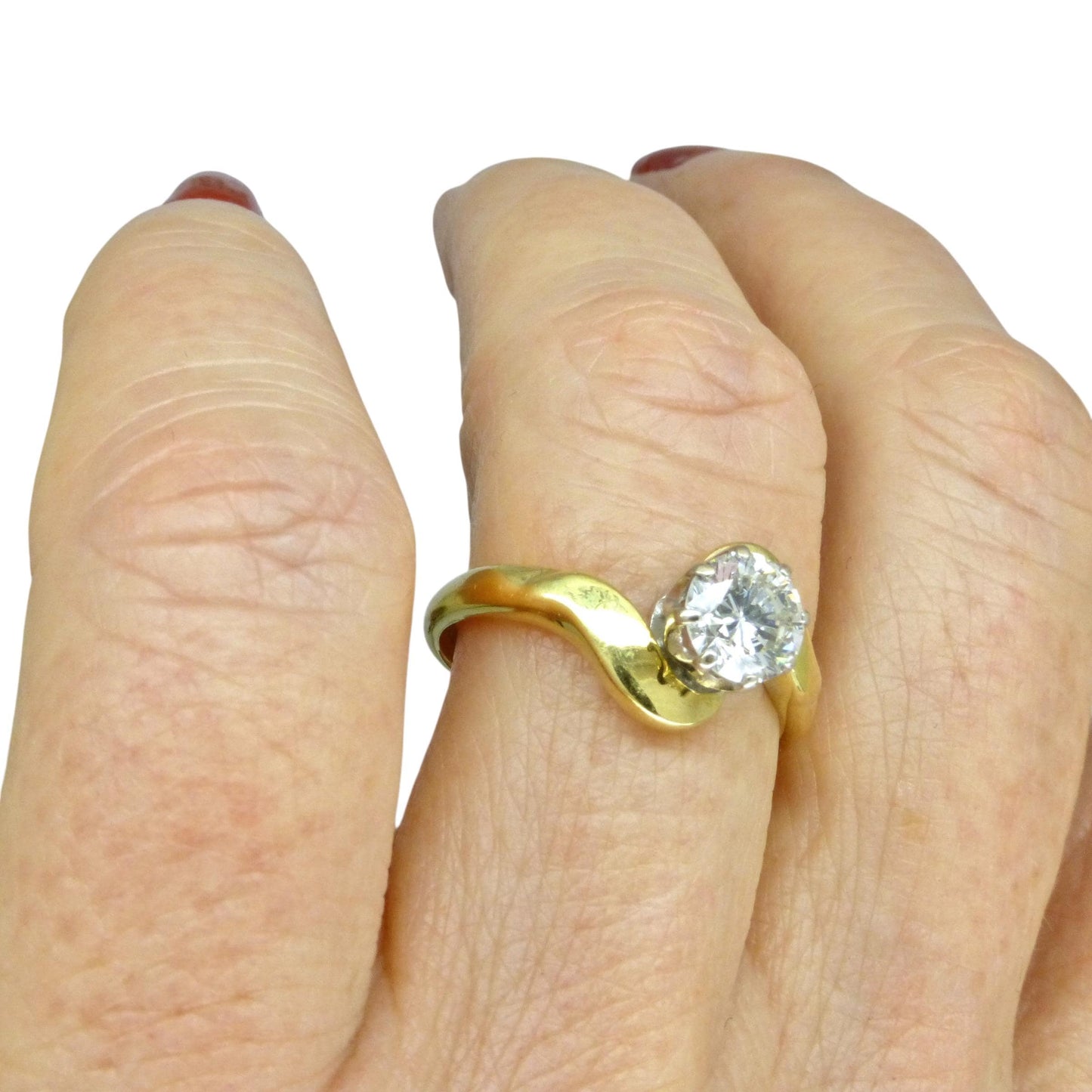 Vintage 18ct gold brilliant cut natural diamond solitaire ring 0.70ct + Independent Valuation report