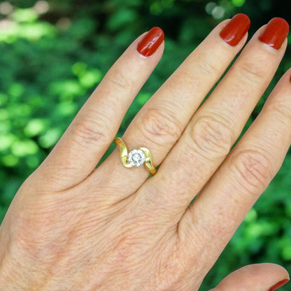 Vintage 18ct gold brilliant cut natural diamond solitaire ring 0.70ct + Independent Valuation report