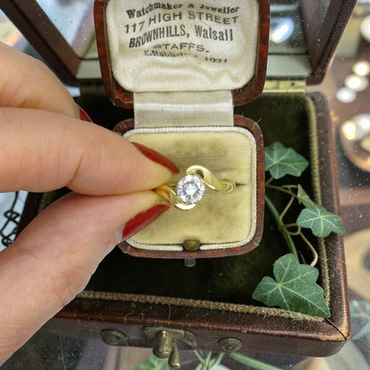 Vintage 18ct gold brilliant cut natural diamond solitaire ring 0.70ct + Independent Valuation report