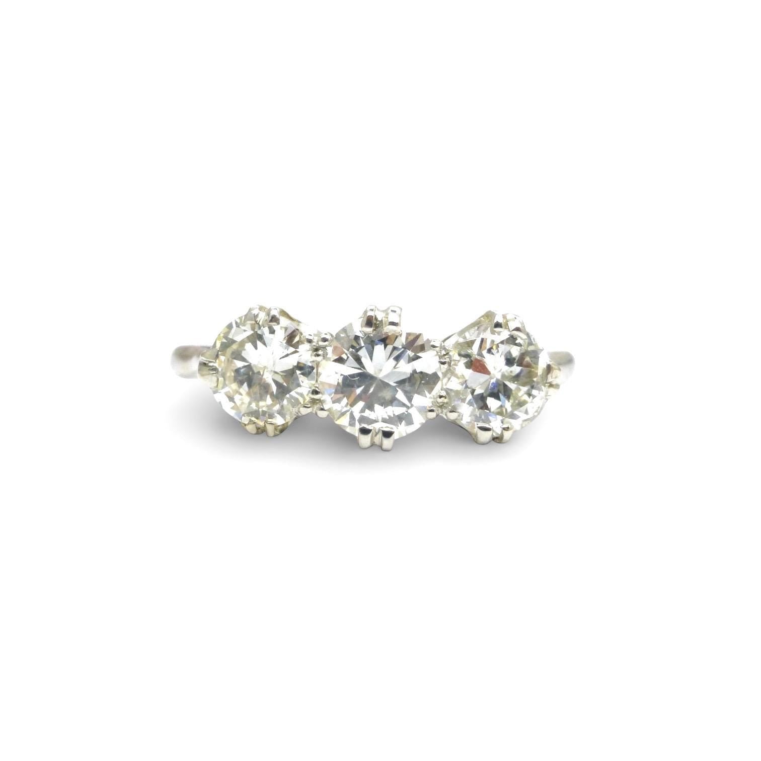 Antique Transitional cut diamond three stone trilogy ring 1.38ct - white gold & Platinum - Independent Valuation