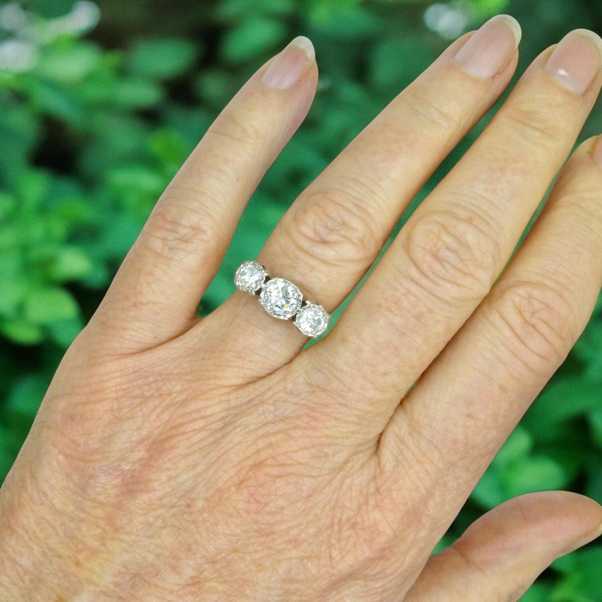 Vintage 18ct natural diamond three stone trilogy ring 1.25ct.