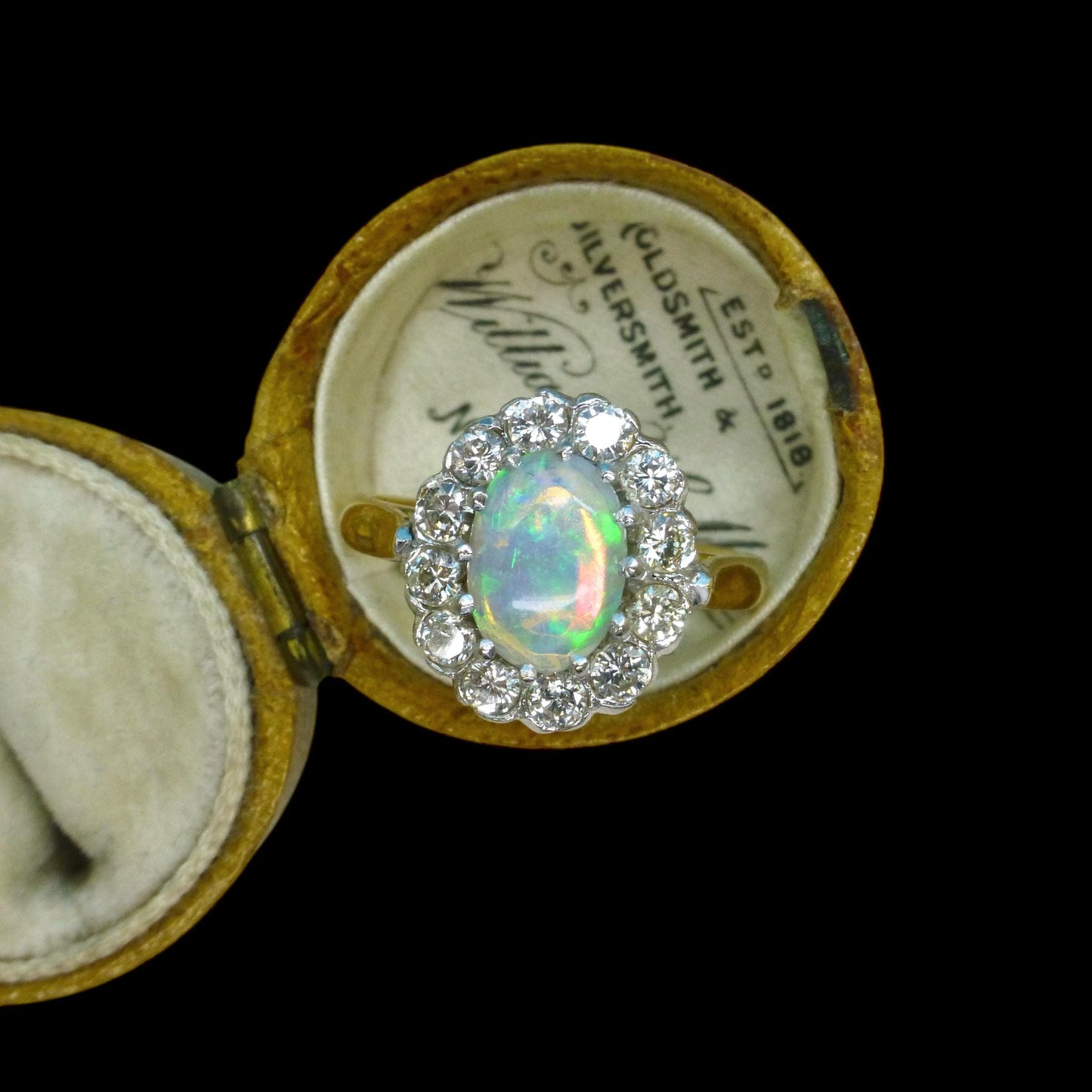 Vintage 18ct Opal & Diamond cluster ring with Valuation report