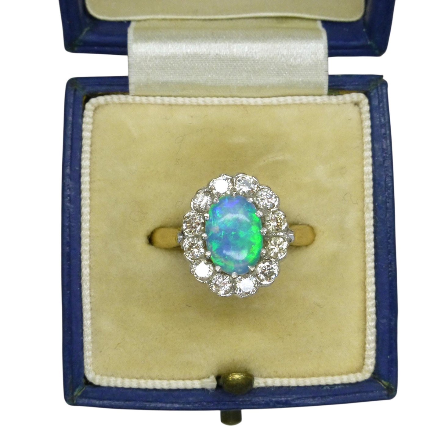 Vintage 18ct Opal & Diamond cluster ring with Valuation report