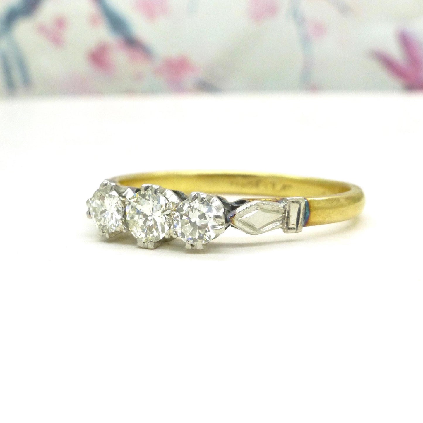 c1930's Vintage 18ct Platinum natural diamond three stone trilogy ring 0.50ct