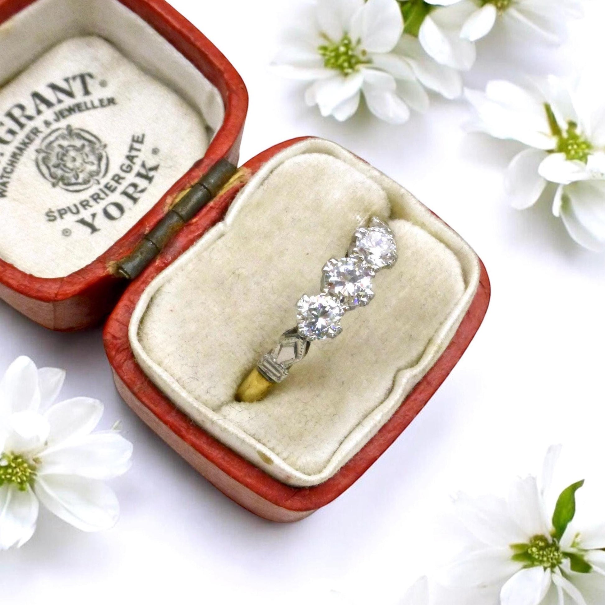 c1930's Vintage 18ct Platinum natural diamond three stone trilogy ring 0.50ct