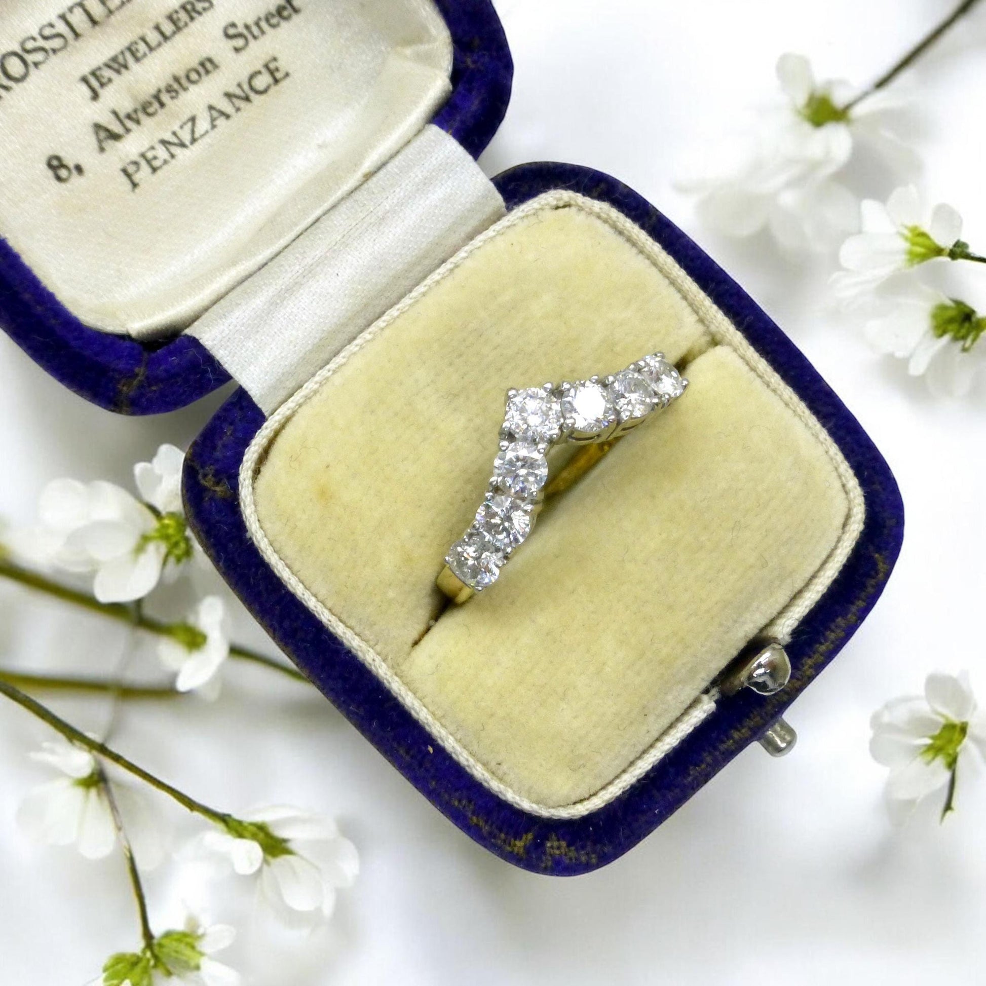 Vintage 18ct natural diamond wishbone -chevron eternity wedding ring 1.00ct