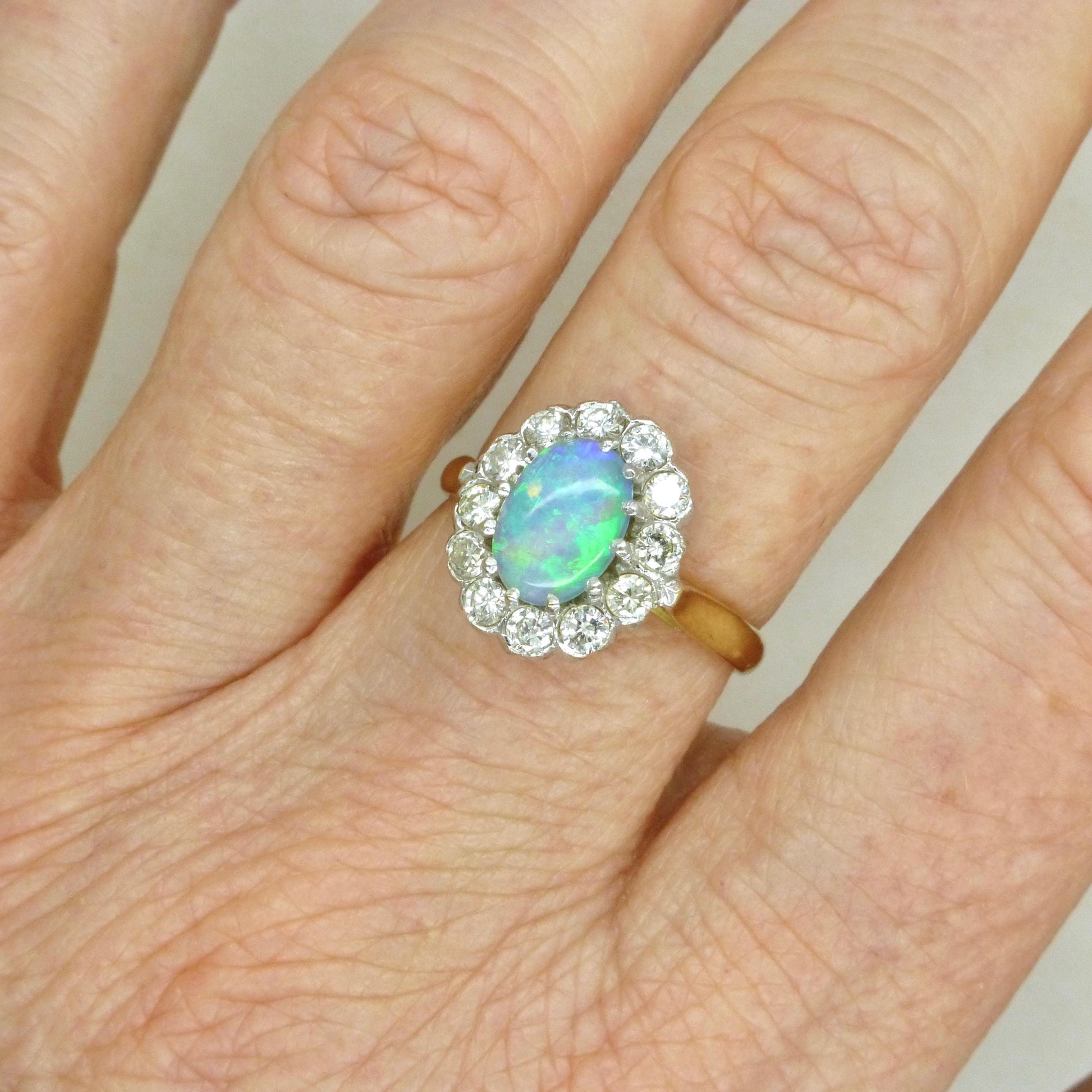 Vintage 18ct Opal & Diamond cluster ring with Valuation report