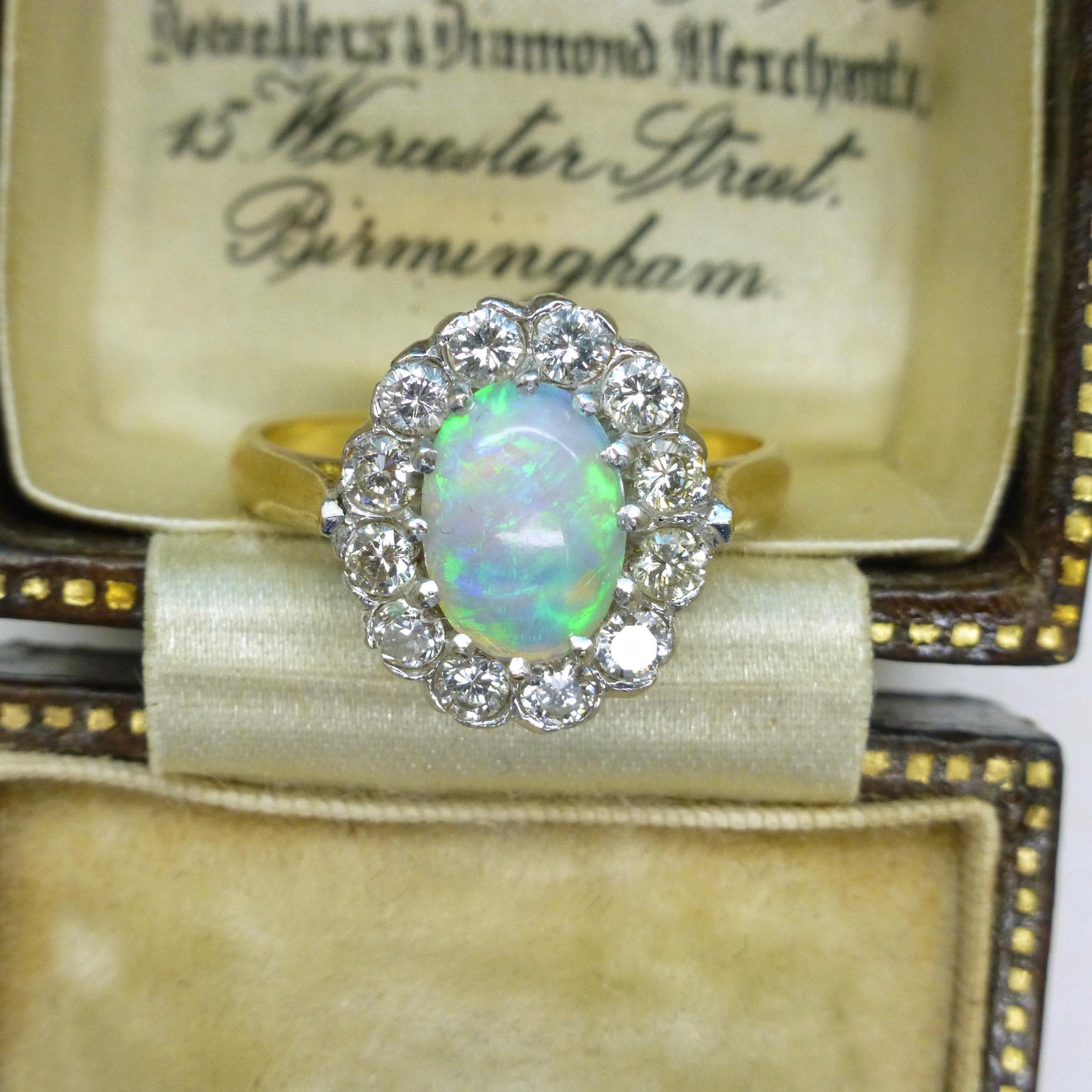 Vintage 18ct Opal & Diamond cluster ring with Valuation report