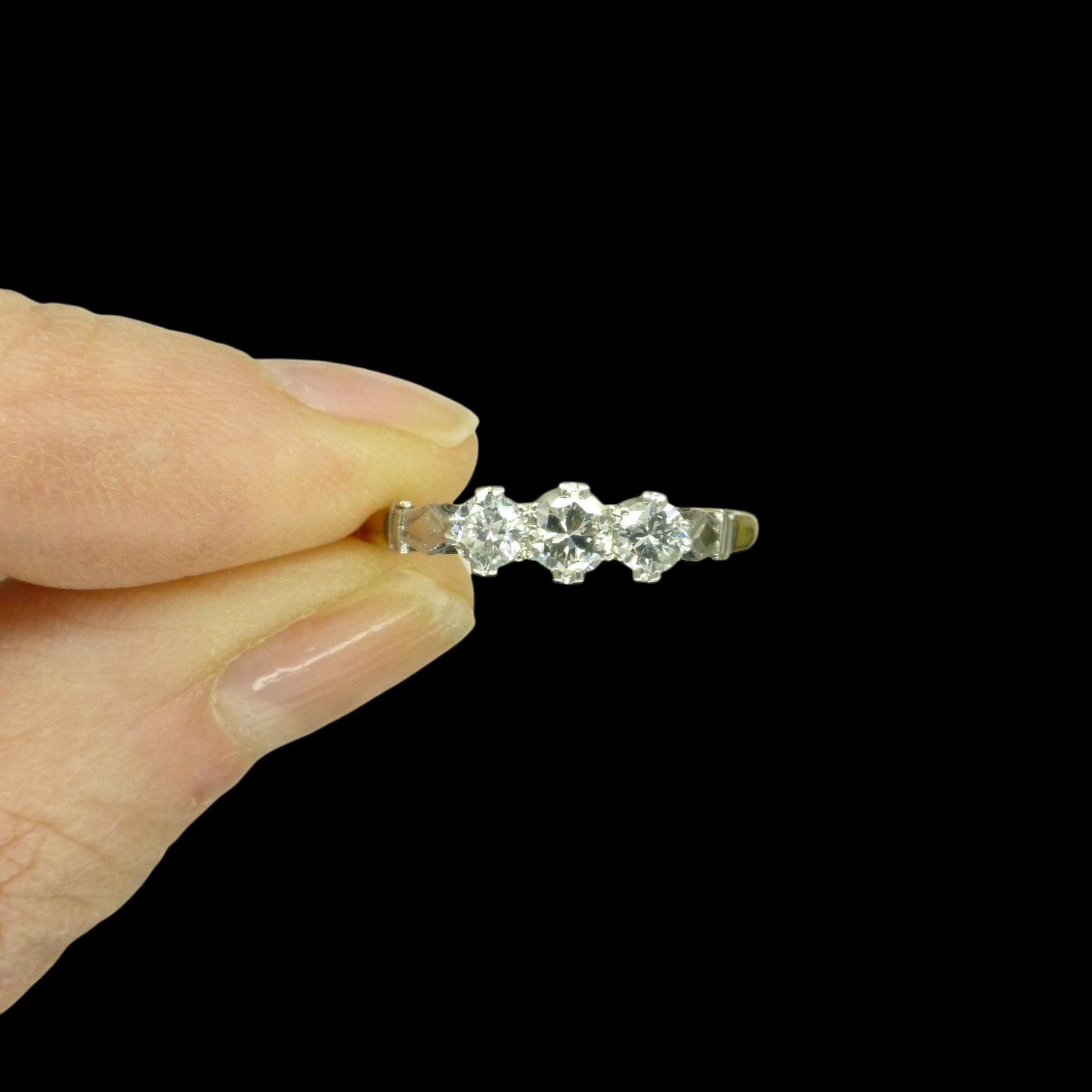 c1930's Vintage 18ct Platinum natural diamond three stone trilogy ring 0.50ct