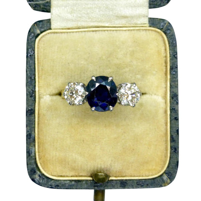 Vintage 18ct gold Natural Diamond & Sapphire three stone trilogy ring + Independent Valuation.