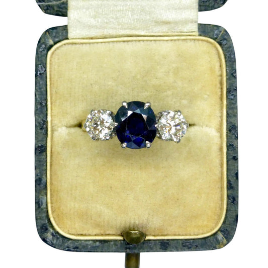 Vintage 18ct gold Natural Diamond & Sapphire three stone trilogy ring + Independent Valuation.
