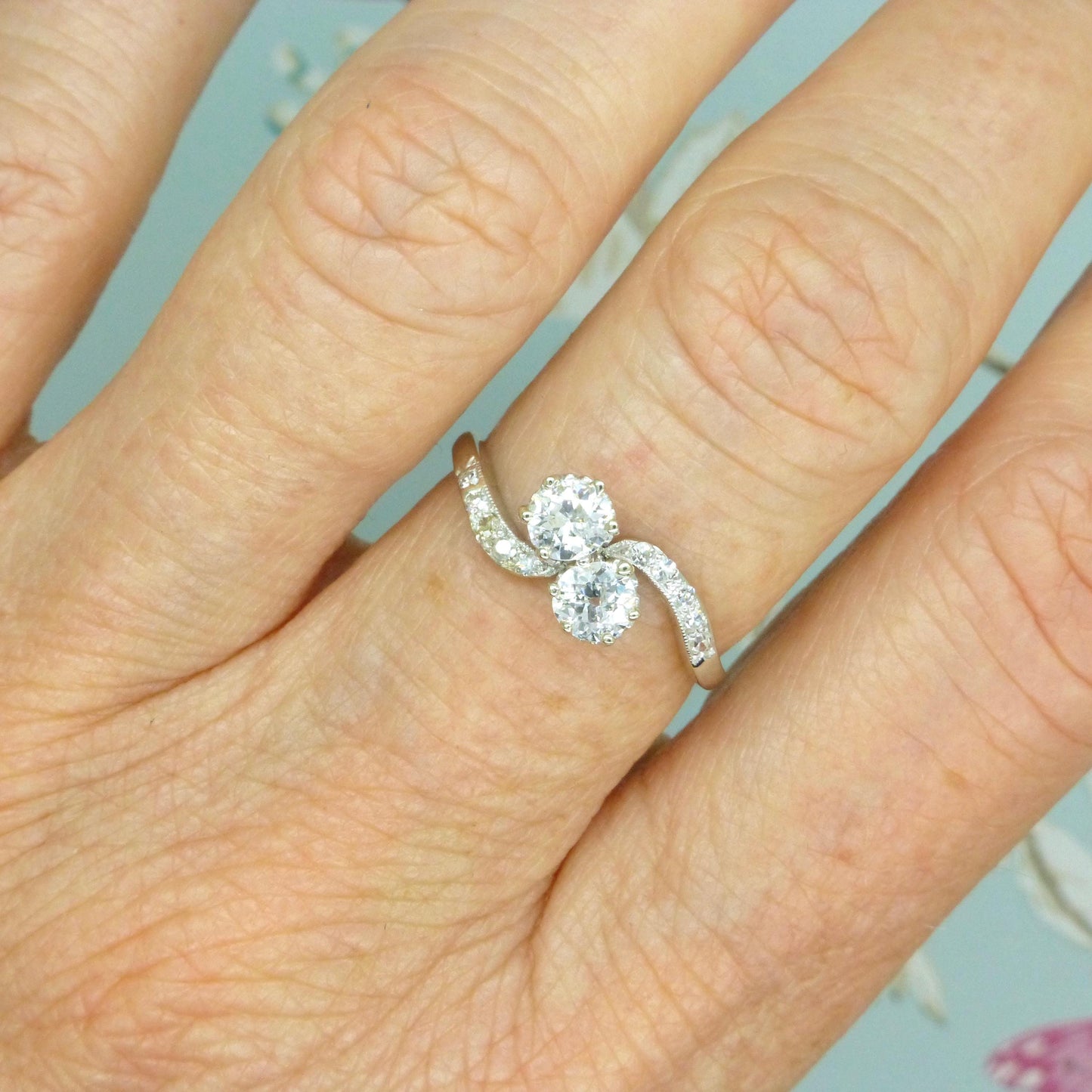Antique Edwardian old cut natural diamond Toi et Moi ring - 18ct Platinum - 0.60ct c1910s