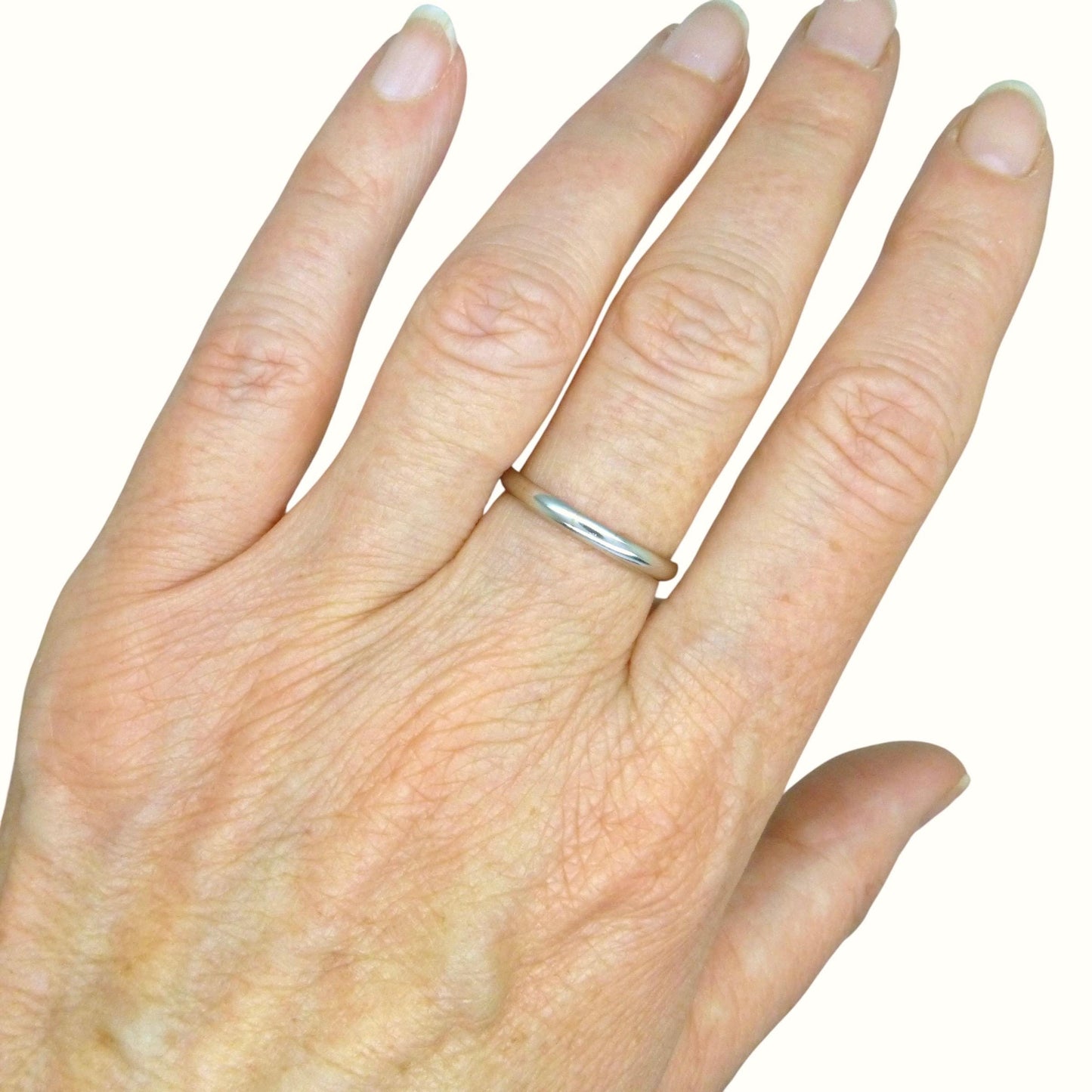 Antique Art Deco Platinum Wedding Band 2.5mm – Plain D-Shape Stacking Ring c1920