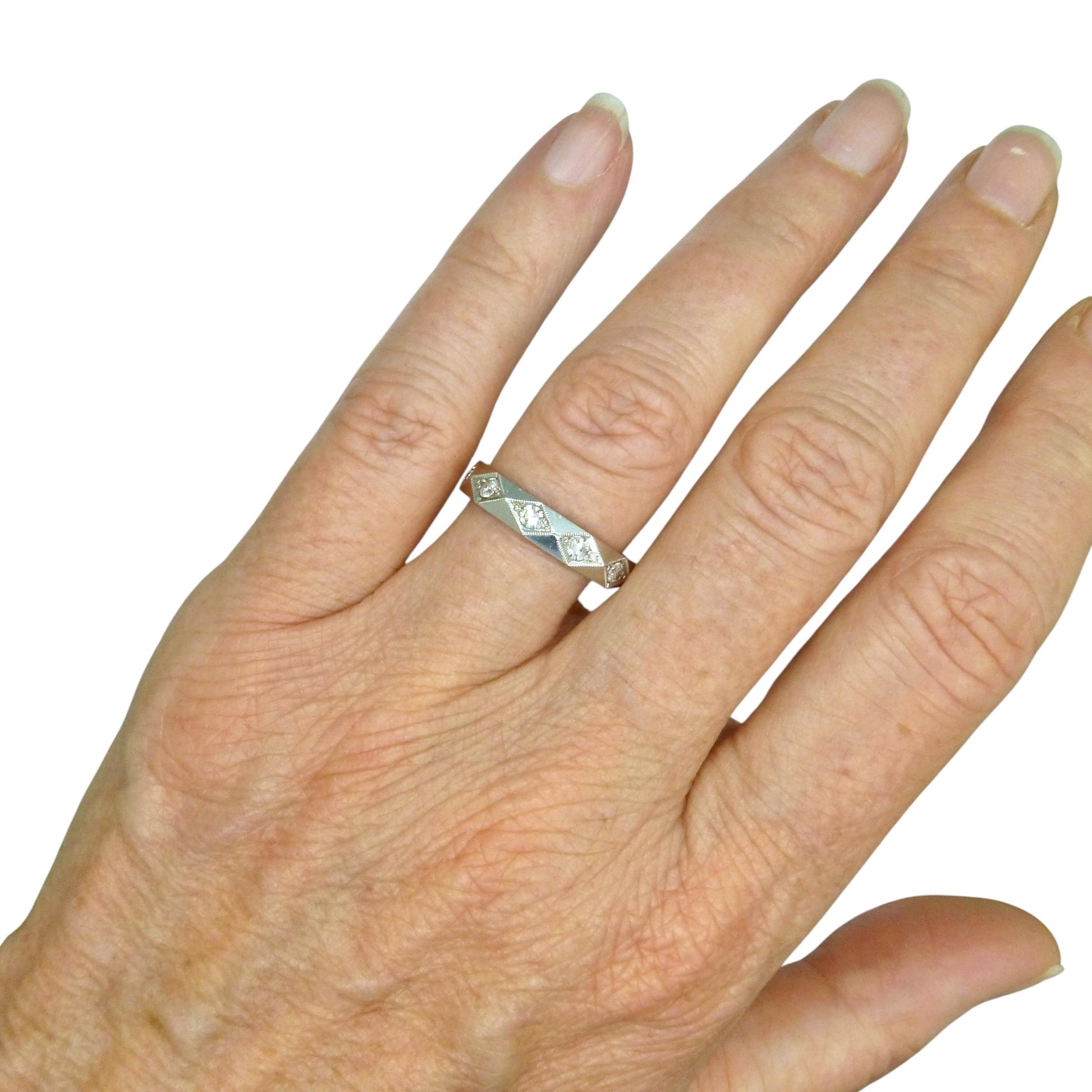 Vintage 18ct white gold Natural Diamond full eternity wedding ring 0.50ct - Size O.