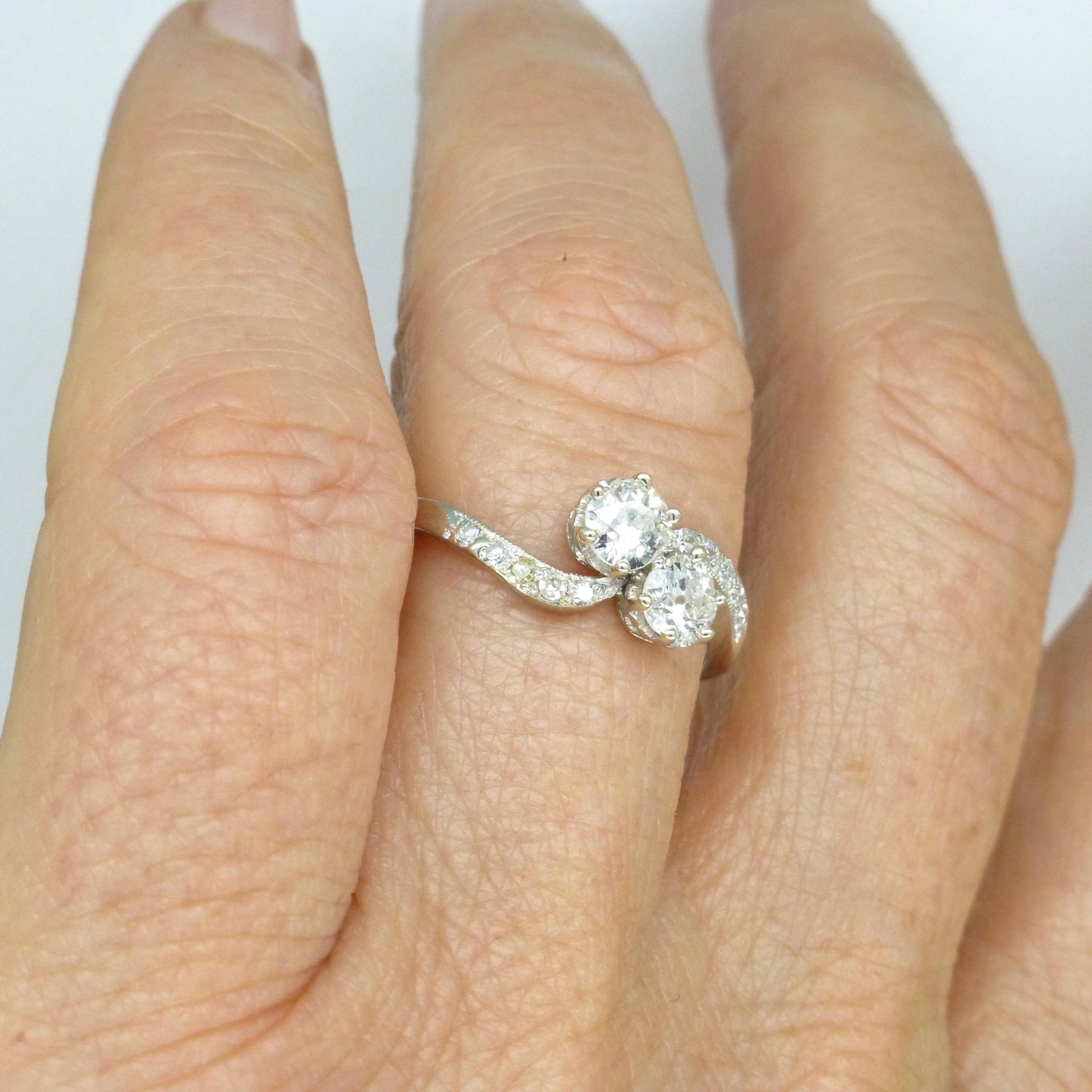 Antique Edwardian old cut natural diamond Toi et Moi ring - 18ct Platinum - 0.60ct c1910s