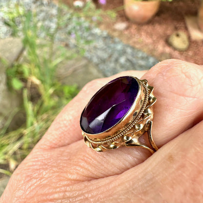Vintage 9ct Gold Amethyst Statement Ring – Birmingham 1977 Retro Cocktail Jewelry